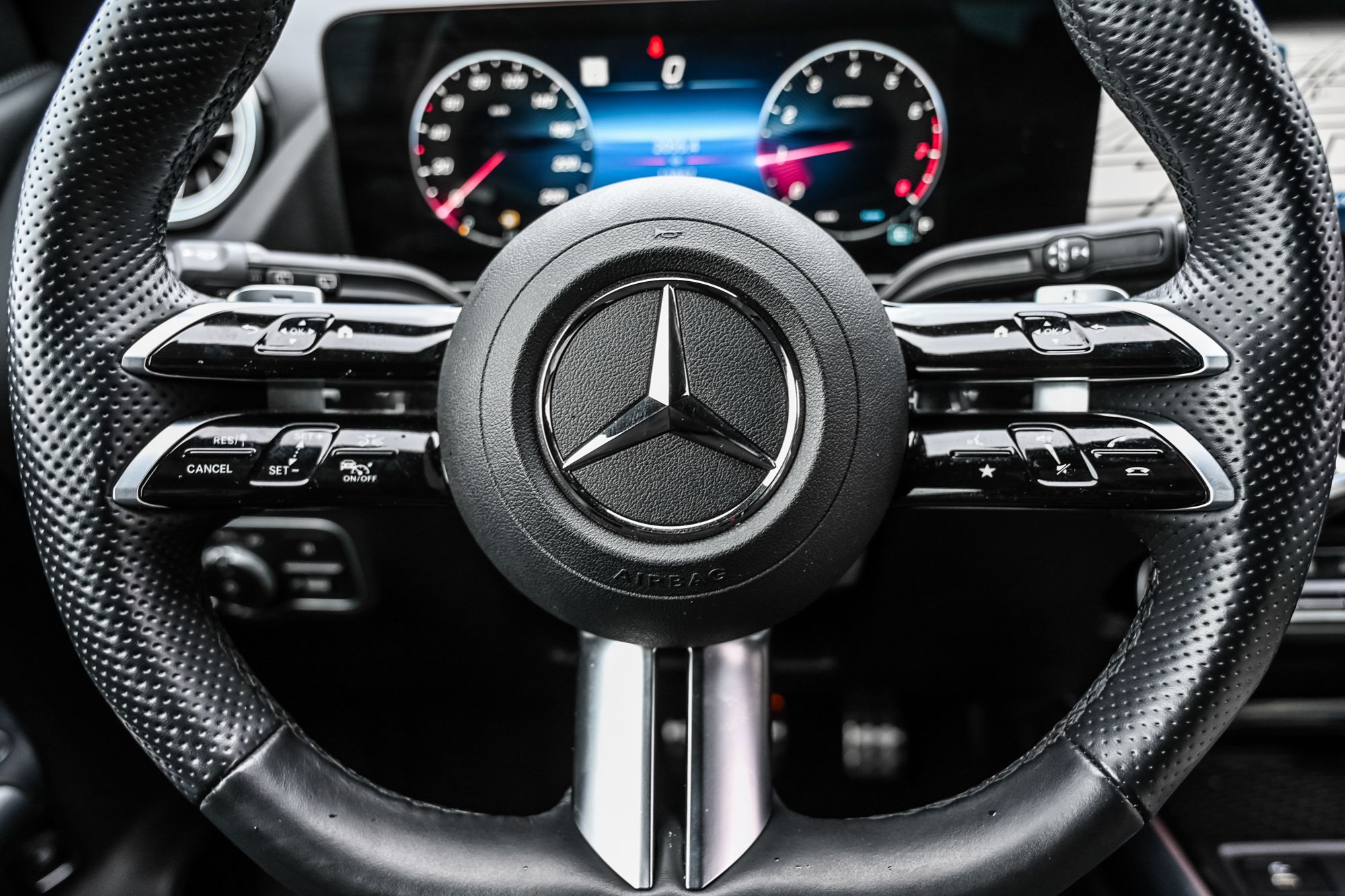 2025 Mercedes-Benz GLA250