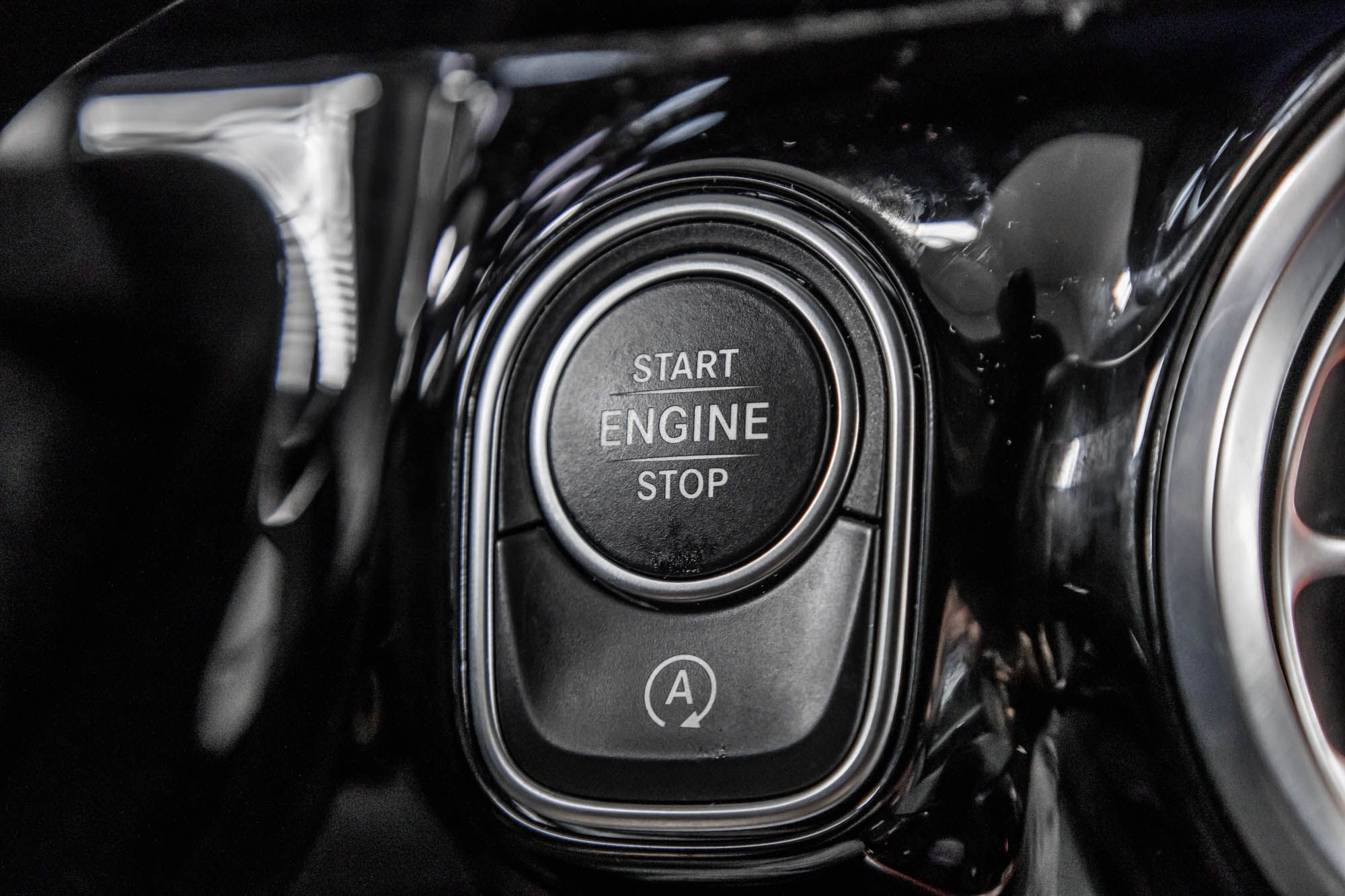 Mercedes-Benz GLA250  2025