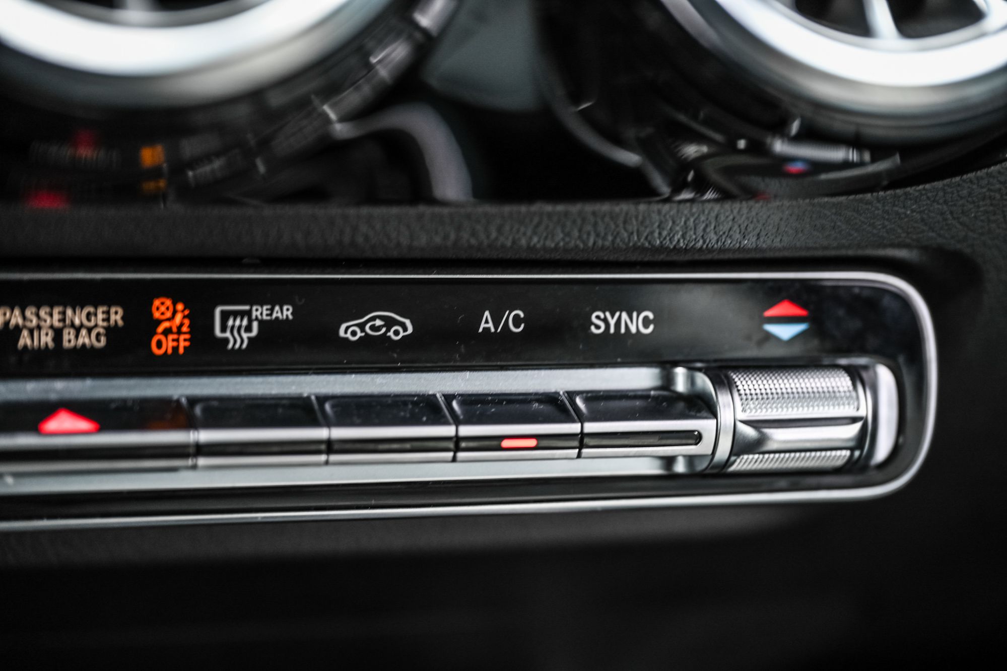 2025 Mercedes-Benz GLA250