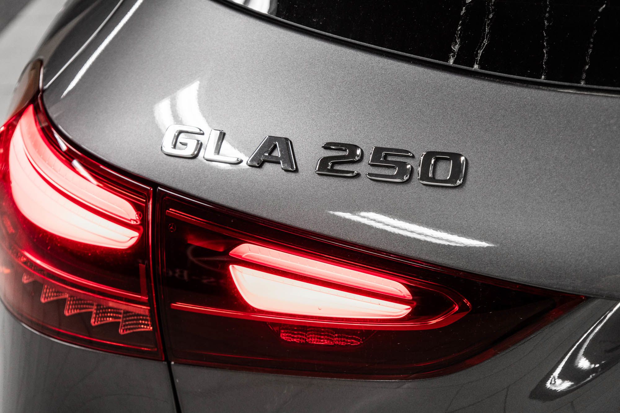 Mercedes-Benz GLA250  2025