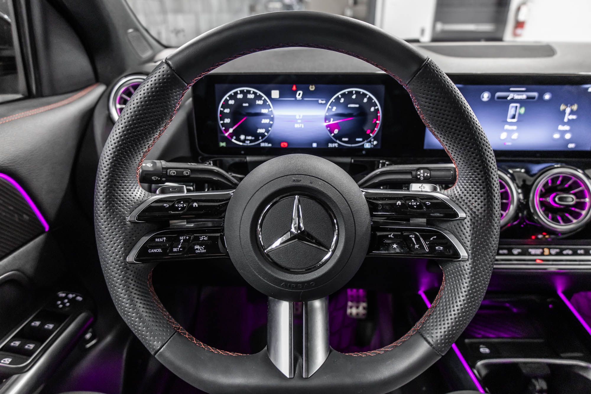 Mercedes-Benz GLA250  2025