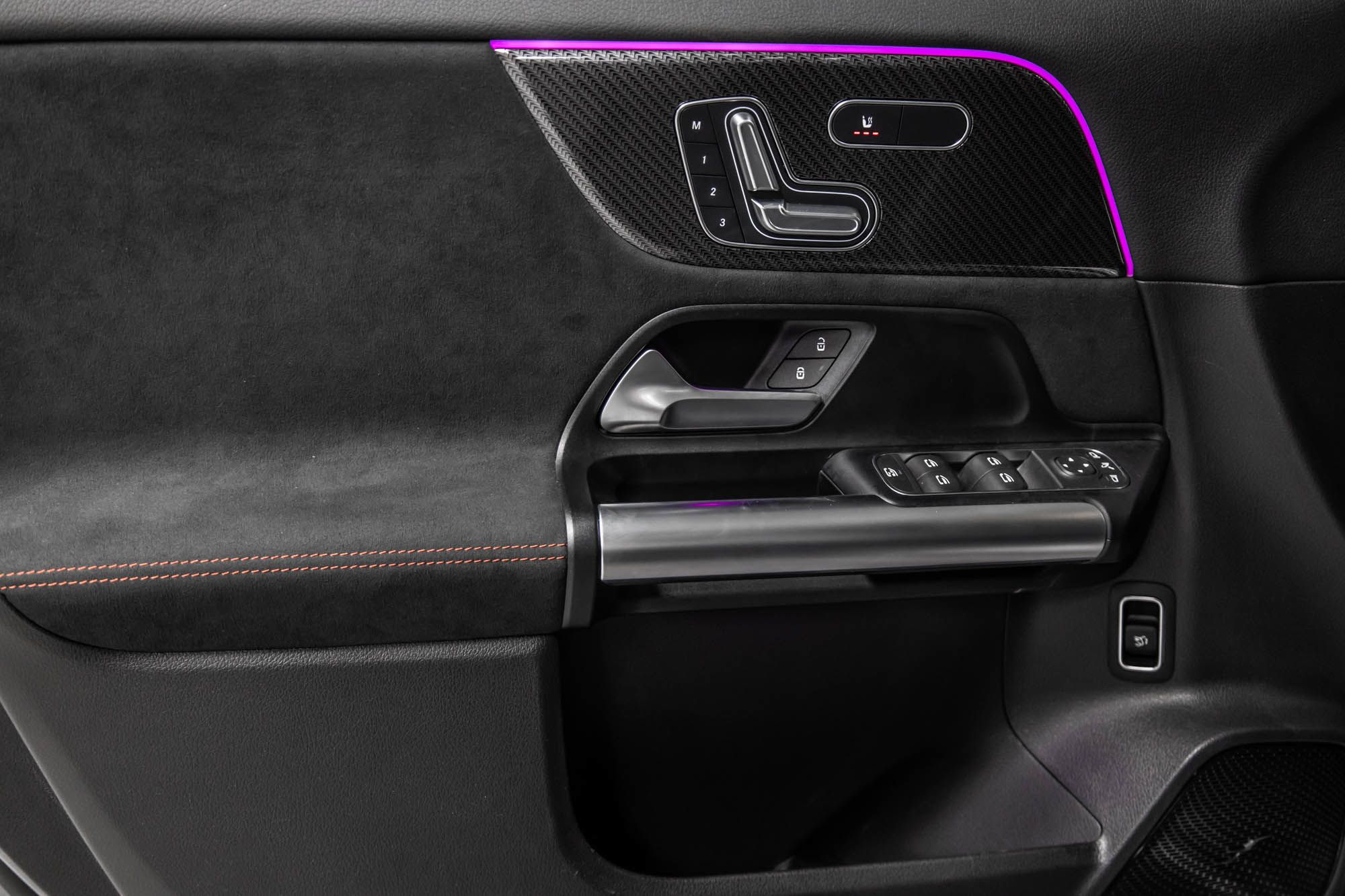 Mercedes-Benz GLA250  2025