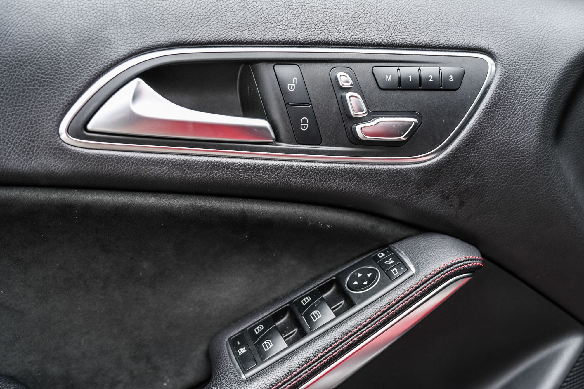 Mercedes-Benz GLA45 AMG  2018