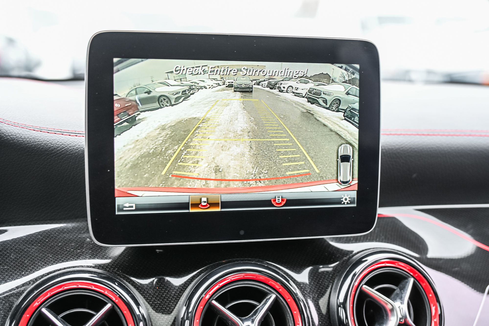 Mercedes-Benz GLA45 AMG  2018