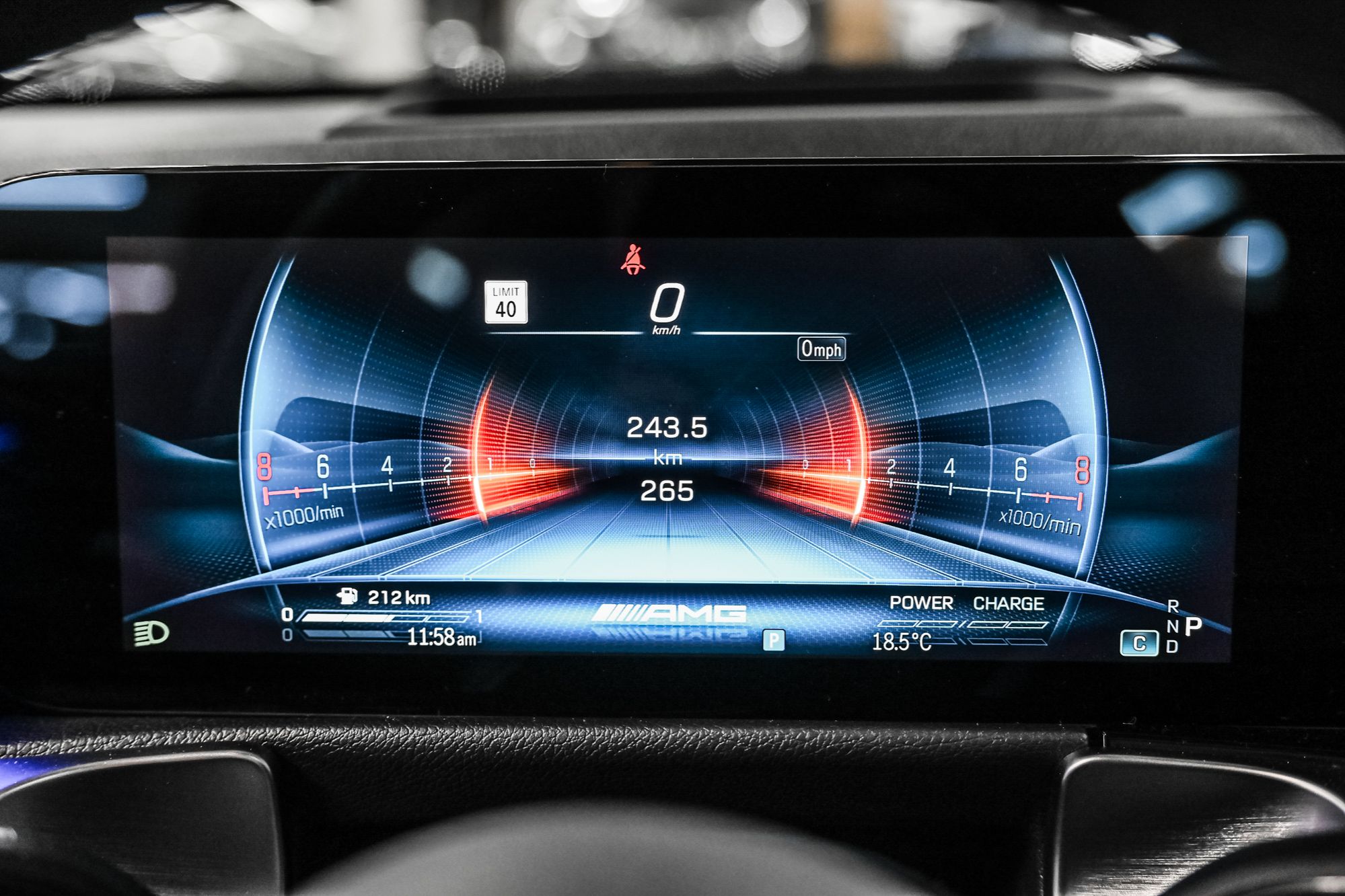 Mercedes-Benz GLB  2025