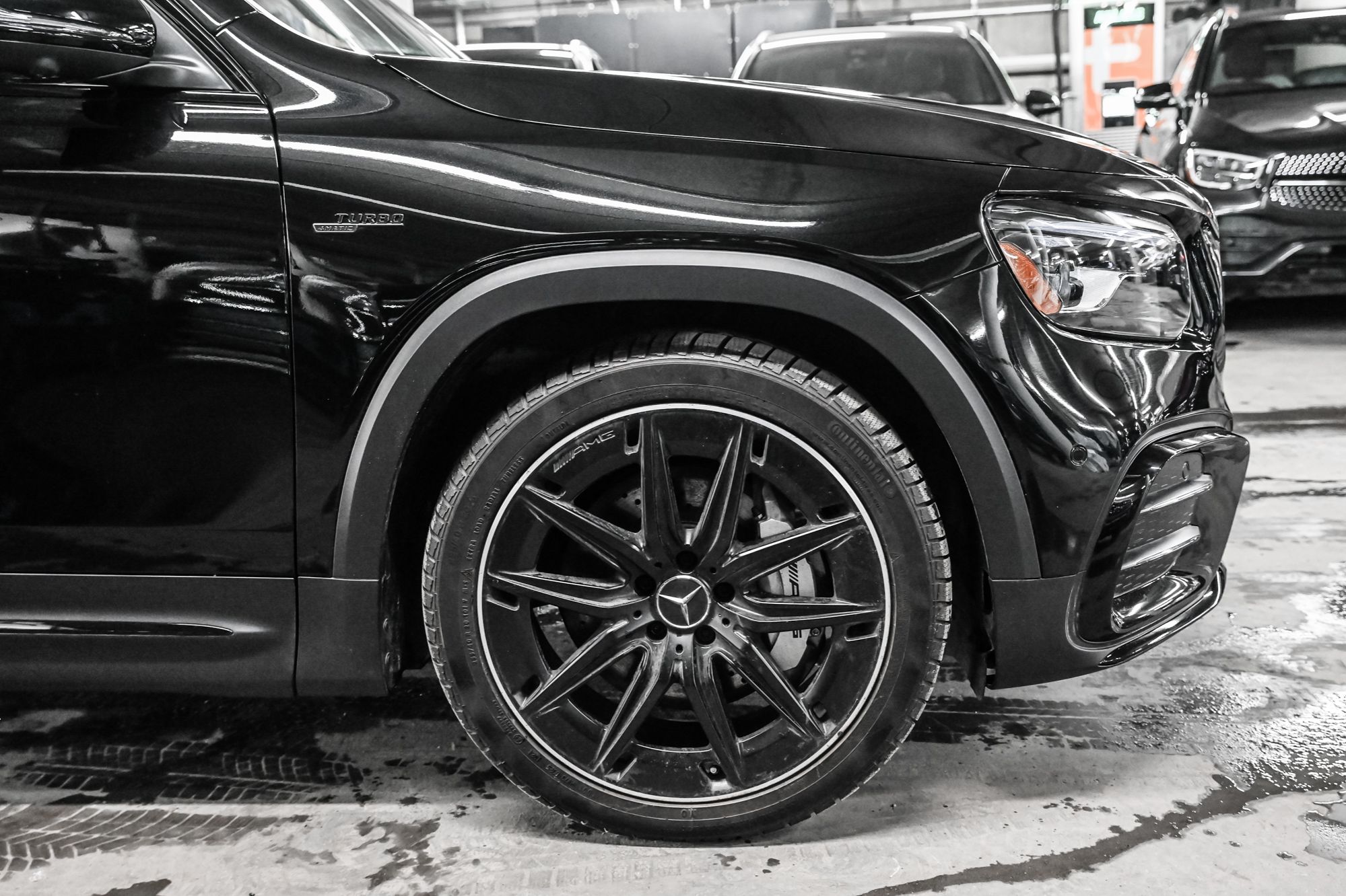 Mercedes-Benz GLB  2025