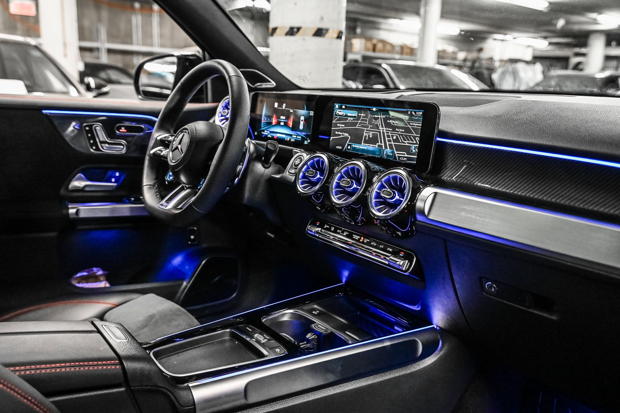 Mercedes-Benz GLB  2025