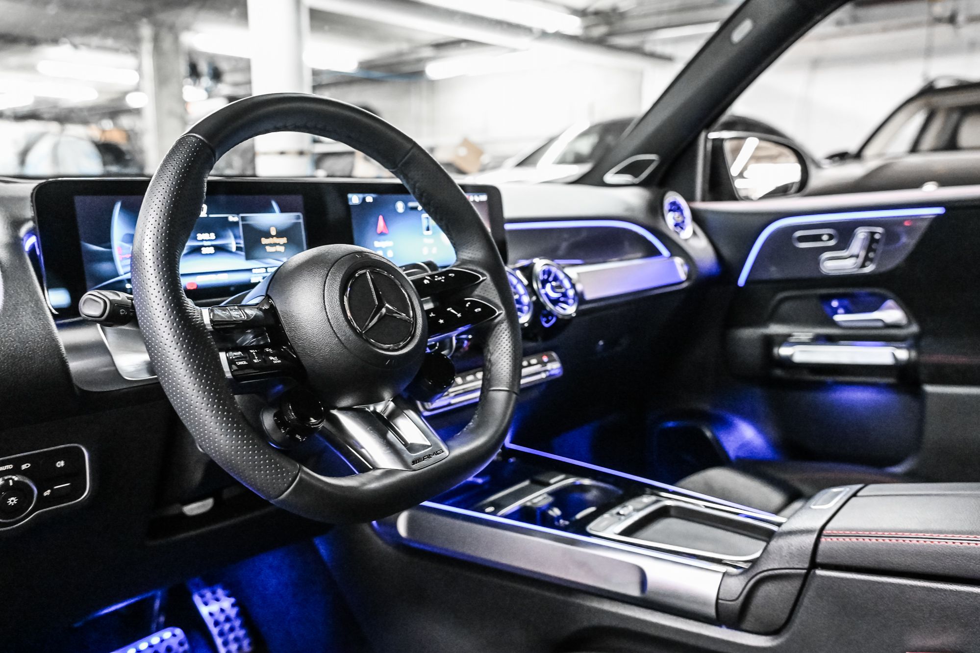 Mercedes-Benz GLB  2025