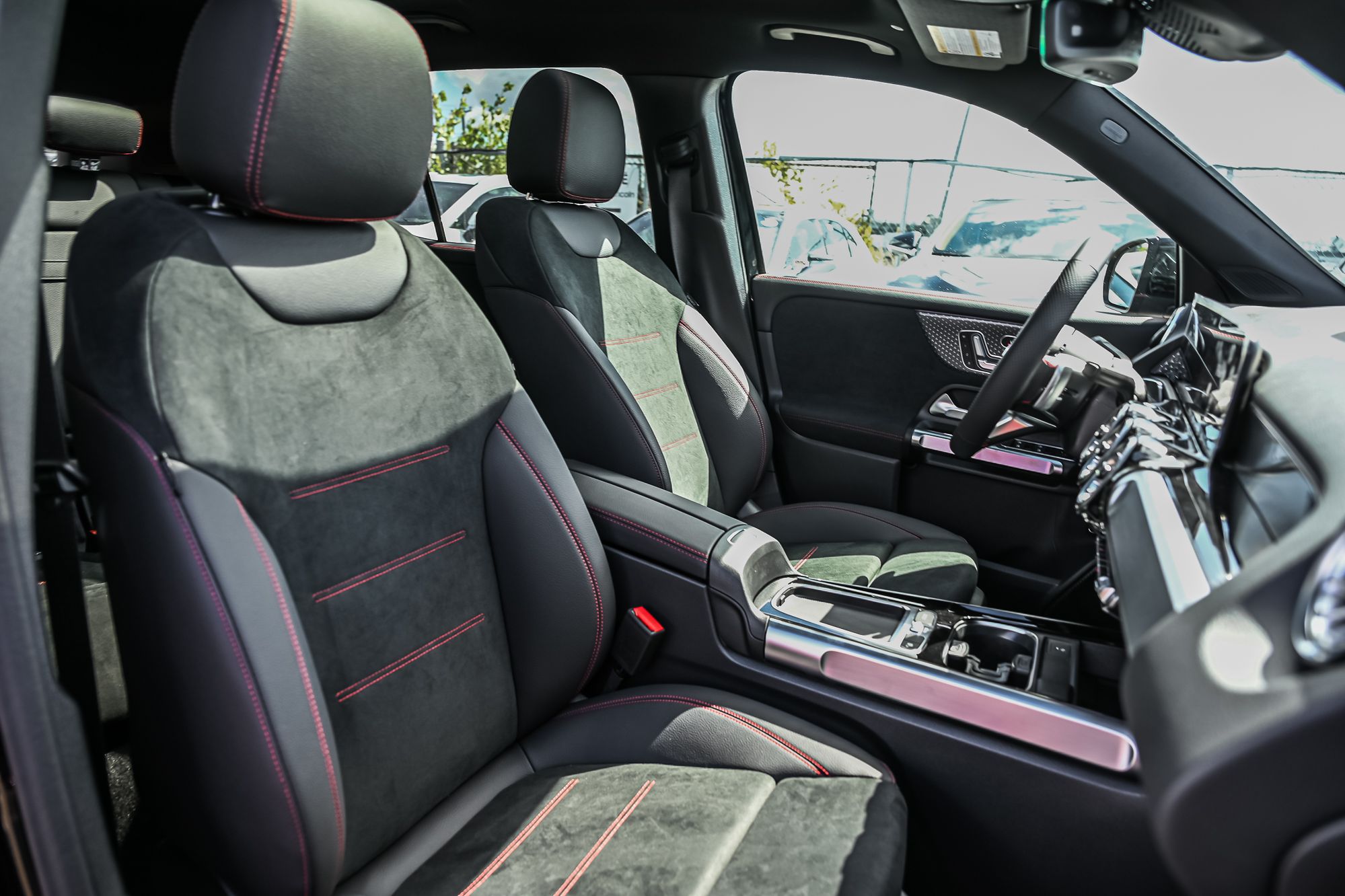2026 Mercedes-Benz GLB in Dollard-des-Ormeaux, Quebec