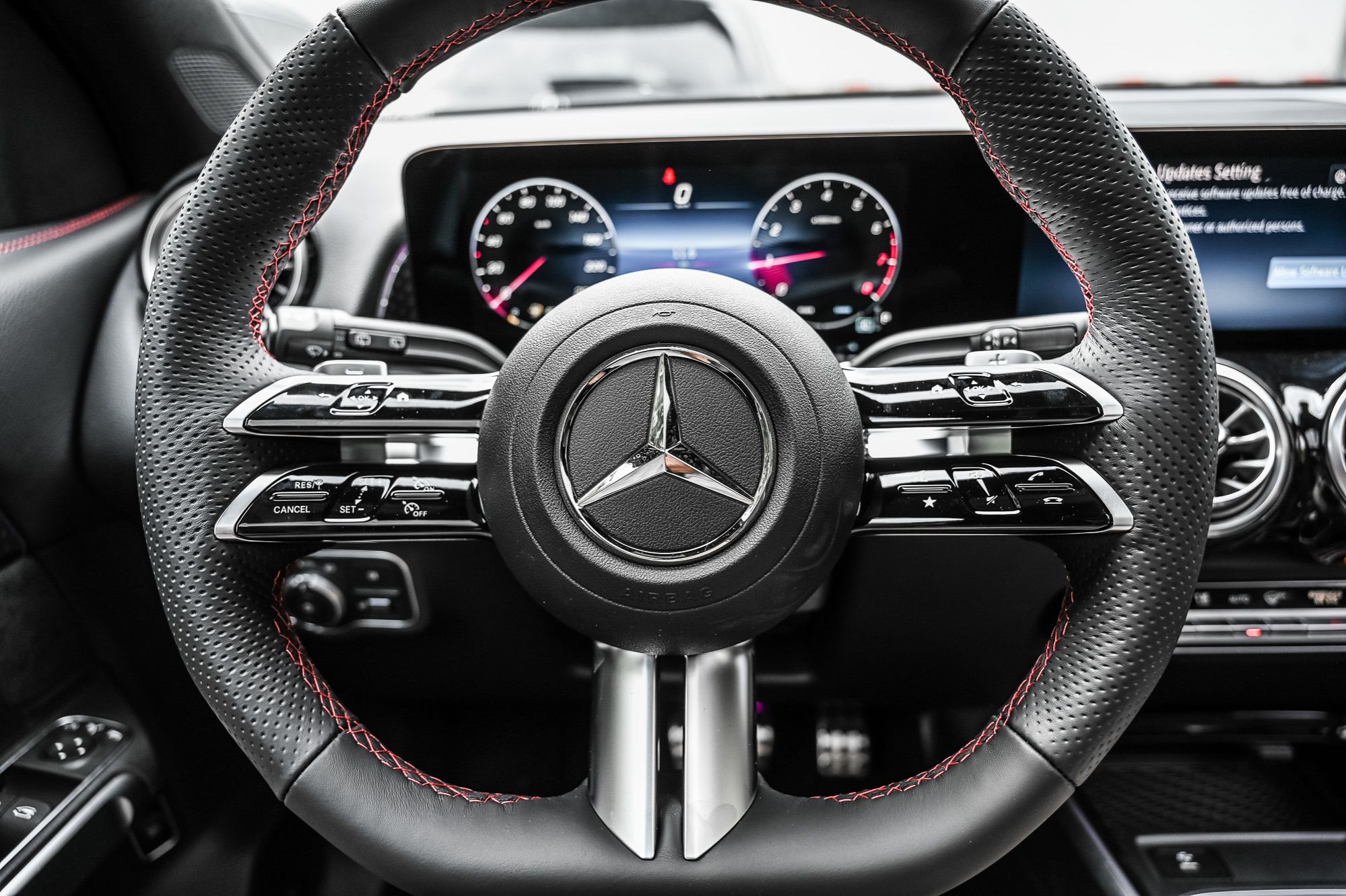 2026 Mercedes-Benz GLB in Dollard-des-Ormeaux, Quebec