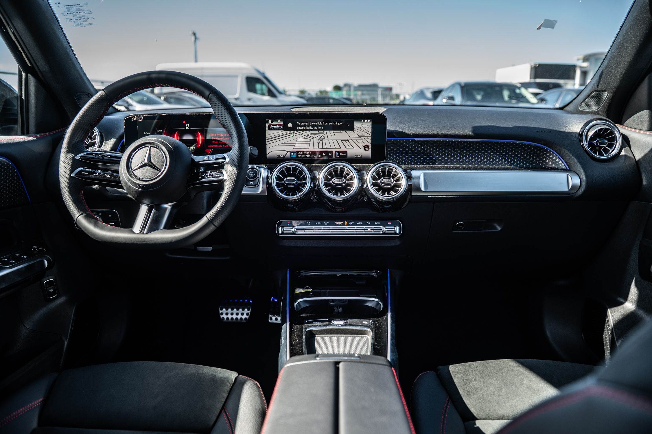 Mercedes-Benz GLB  2026