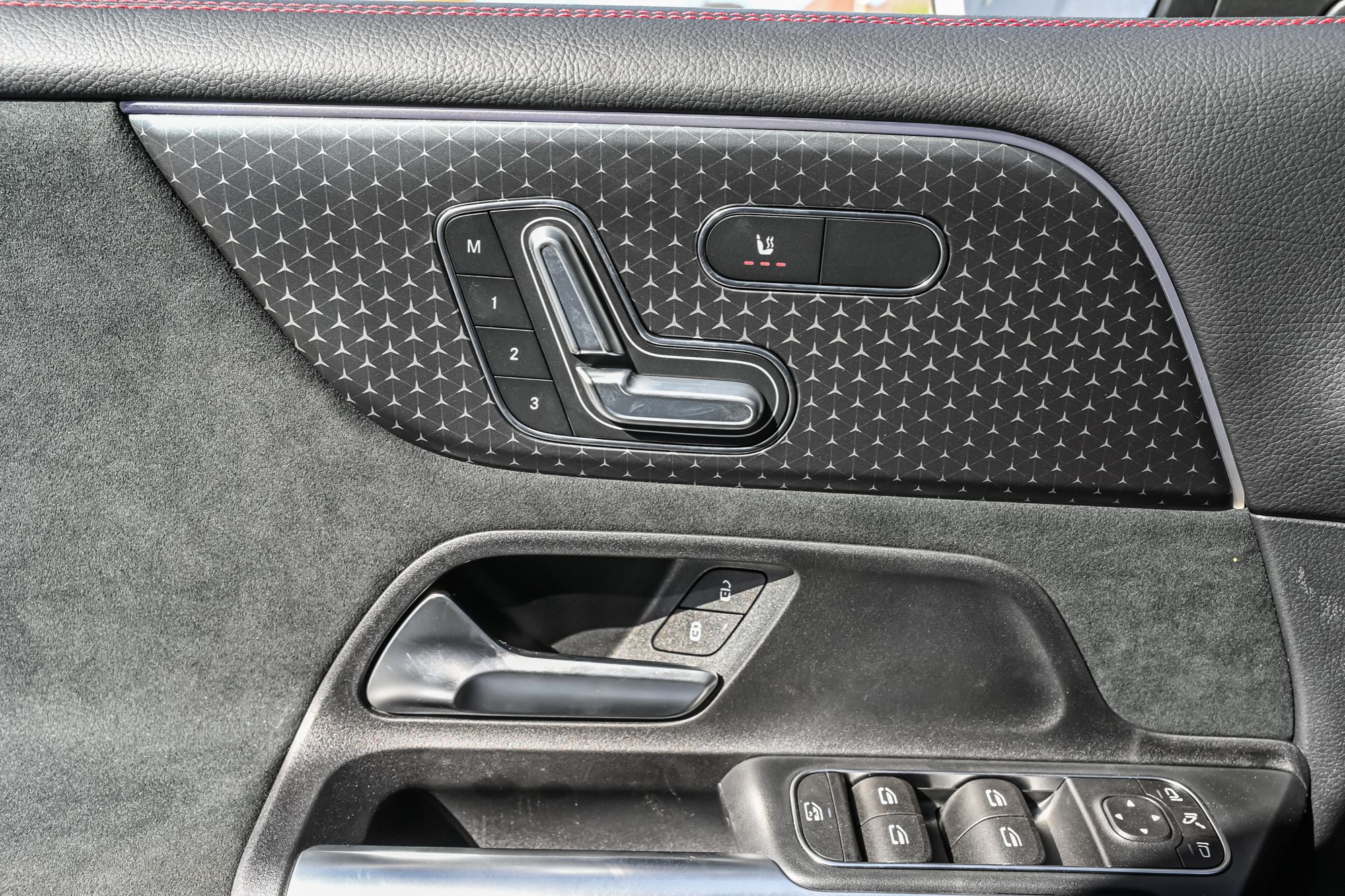 2026 Mercedes-Benz GLB in Dollard-des-Ormeaux, Quebec