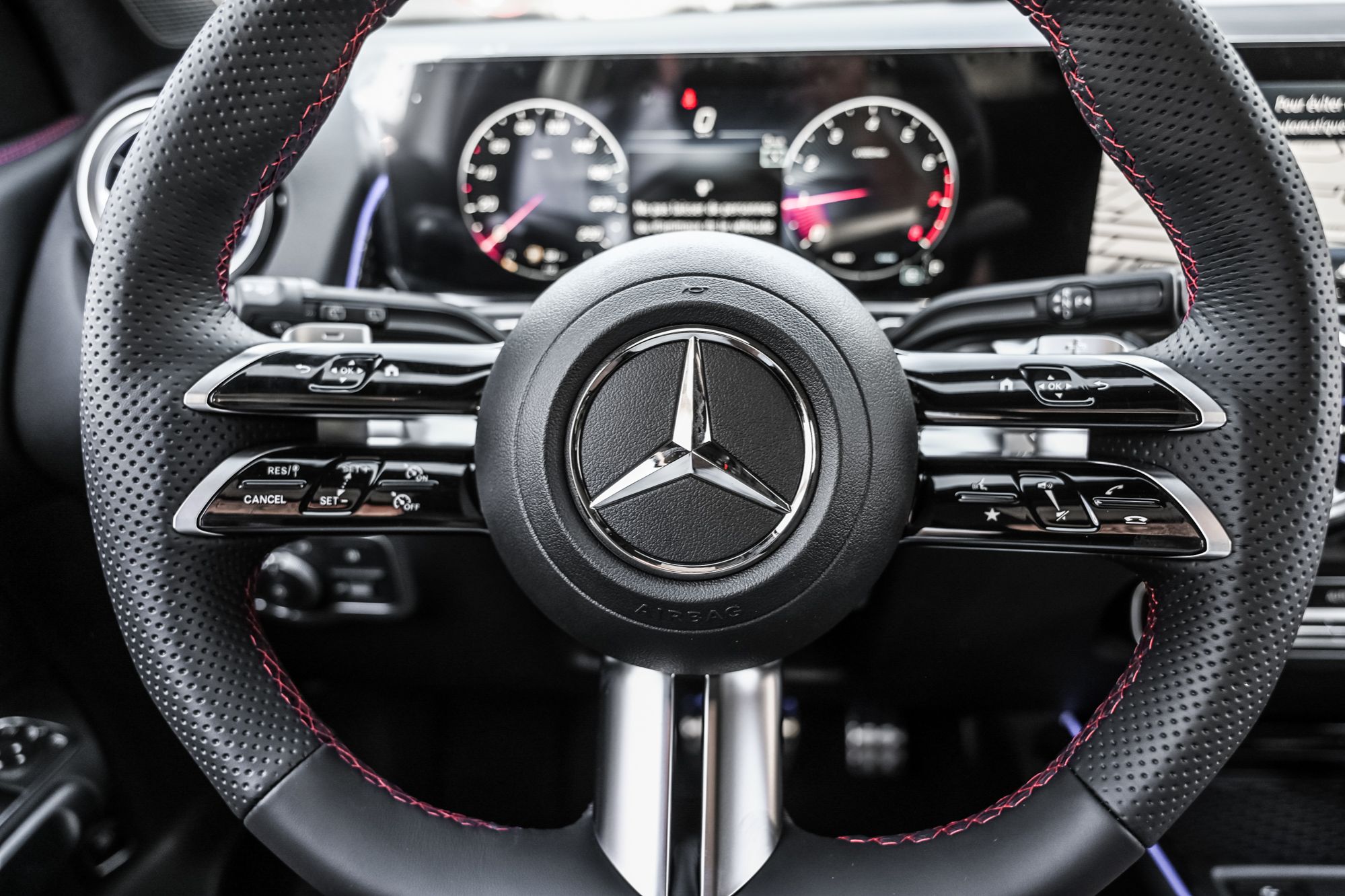 2026 Mercedes-Benz GLB in Dollard-des-Ormeaux, Quebec