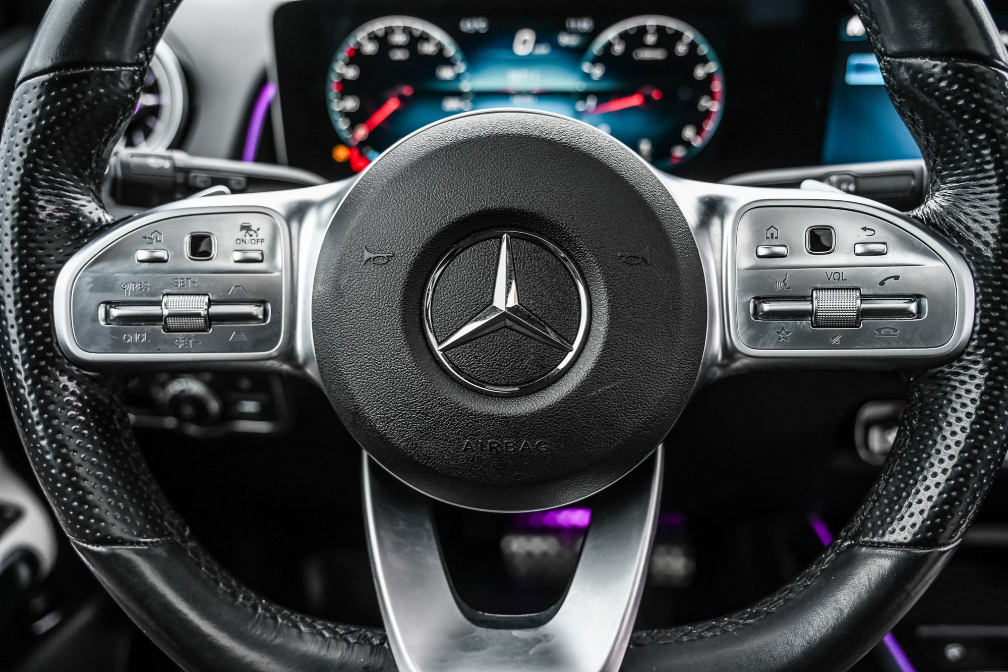 Mercedes-Benz GLB250  2021 à Dollard-des-Ormeaux, Québec