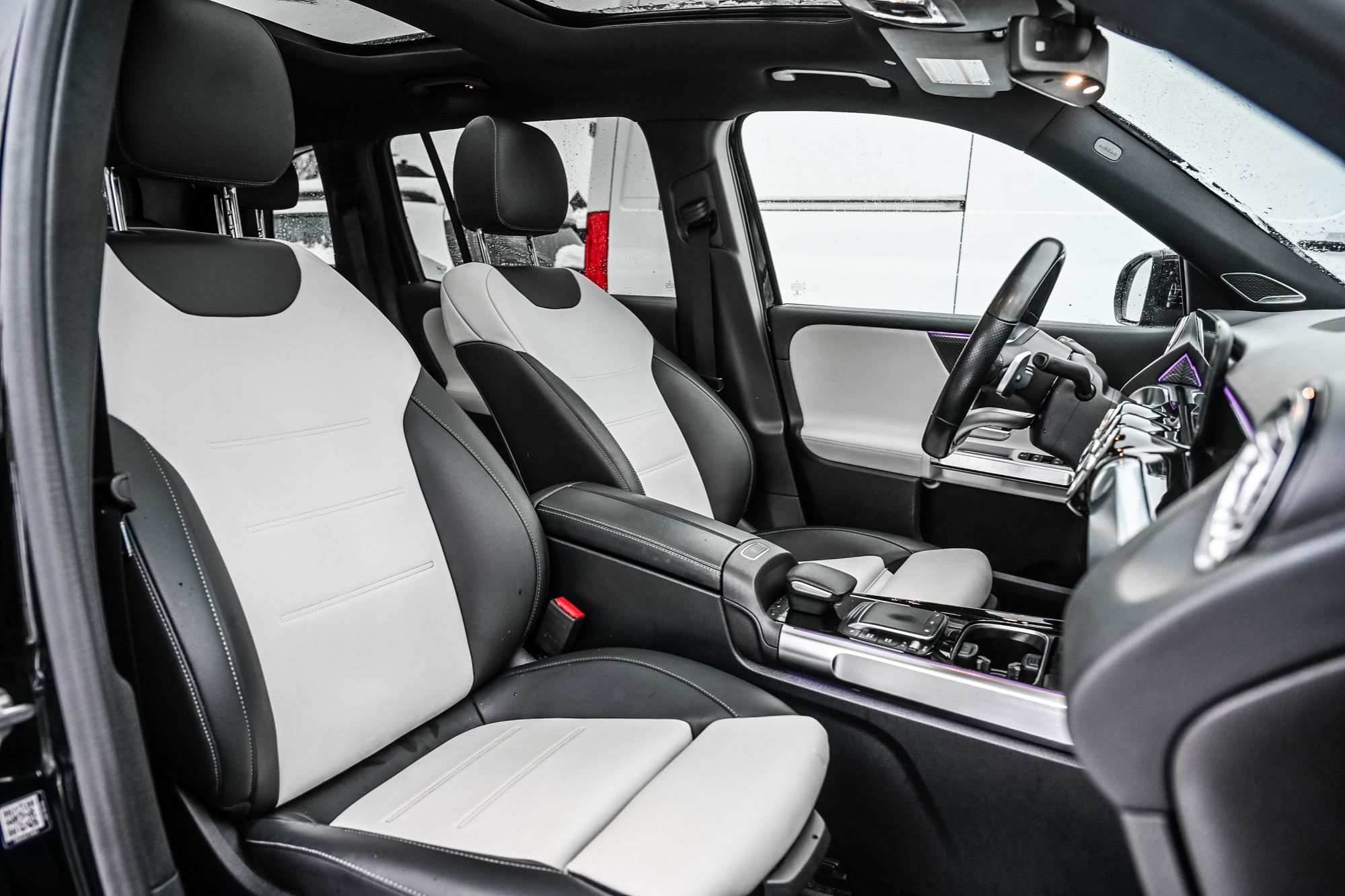 Mercedes-Benz GLB250  2021 à Dollard-des-Ormeaux, Québec