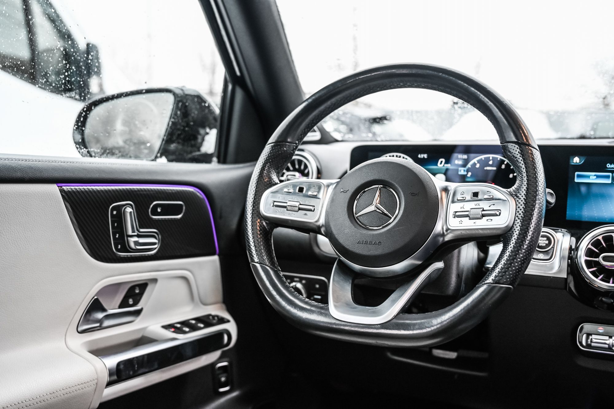 Mercedes-Benz GLB250  2021 à Dollard-des-Ormeaux, Québec