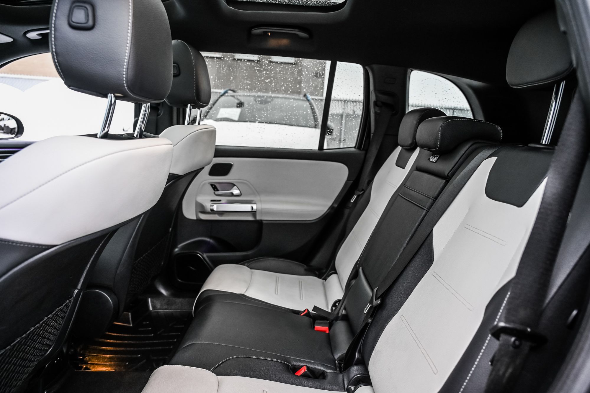 Mercedes-Benz GLB250  2021 à Dollard-des-Ormeaux, Québec