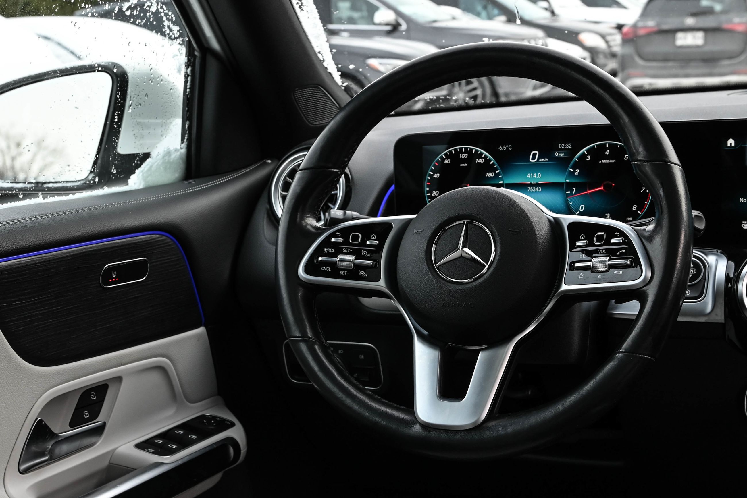 Mercedes-Benz GLB250  2022