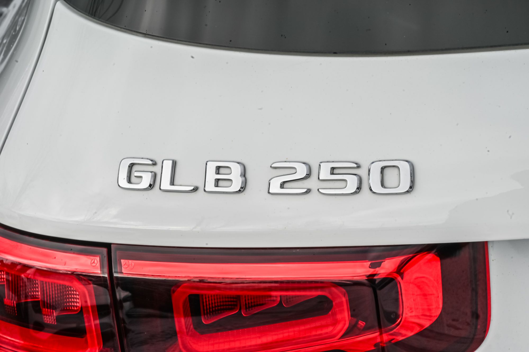 Mercedes-Benz GLB250  2022