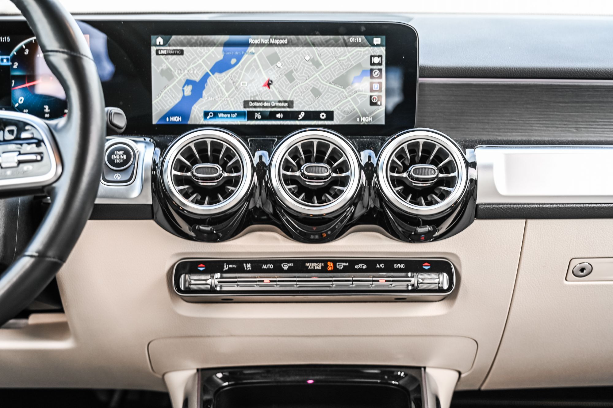 Mercedes-Benz GLB250  2022