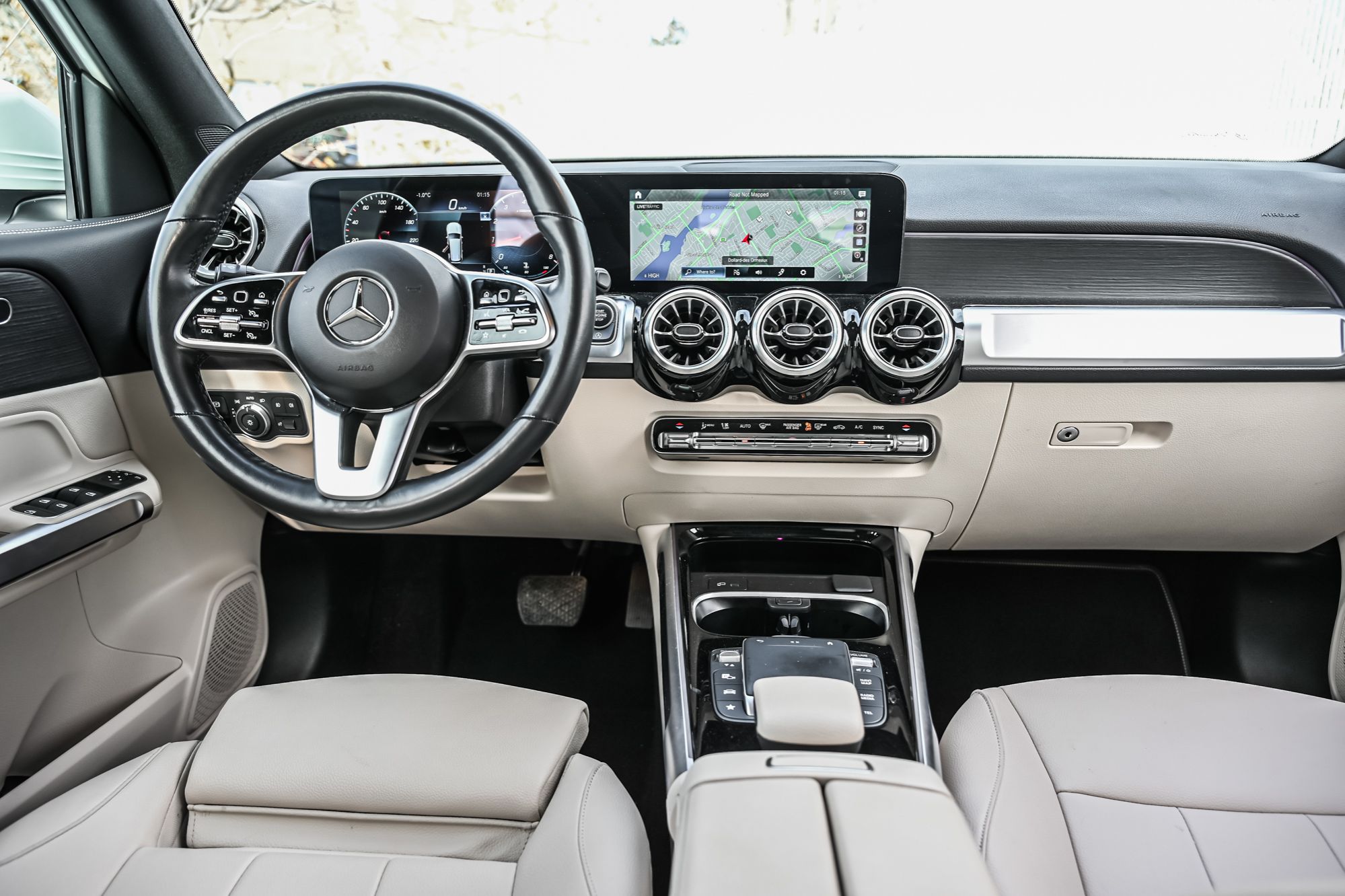 Mercedes-Benz GLB250  2022