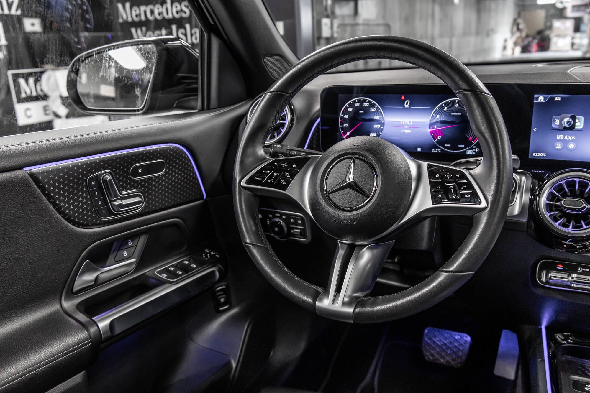 2024 Mercedes-Benz GLB250 in Dollard-des-Ormeaux, Quebec