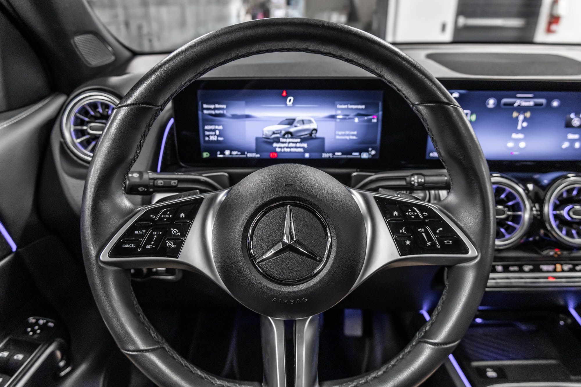 2024 Mercedes-Benz GLB250 in Dollard-des-Ormeaux, Quebec