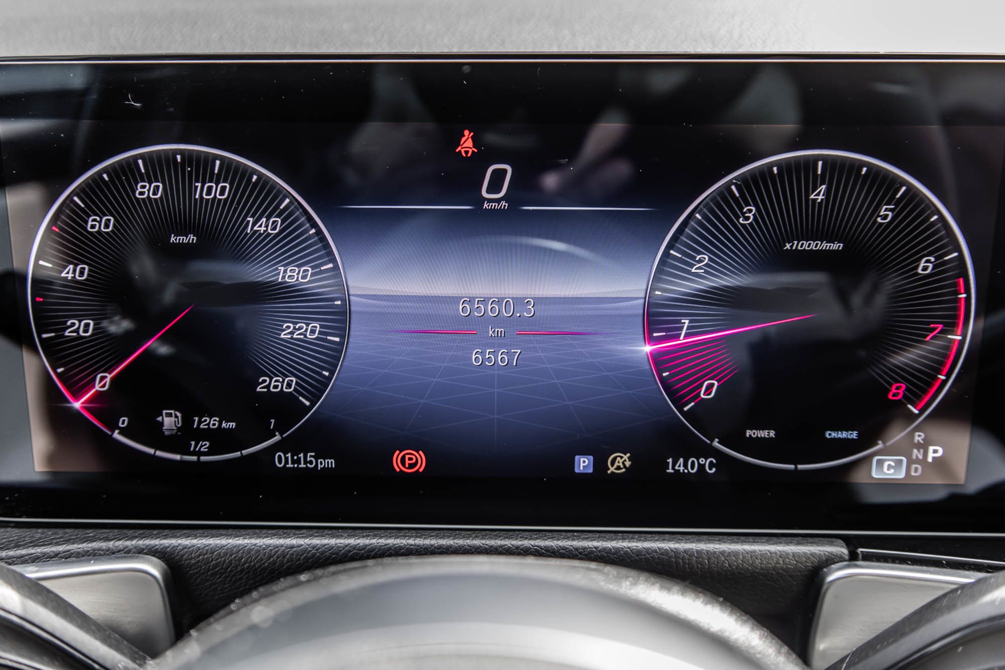 Mercedes-Benz GLB250  2025