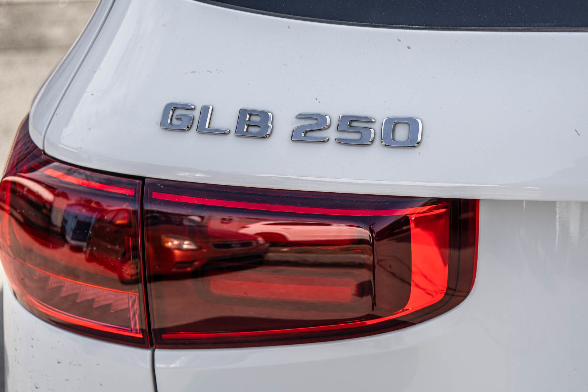 Mercedes-Benz GLB250  2025