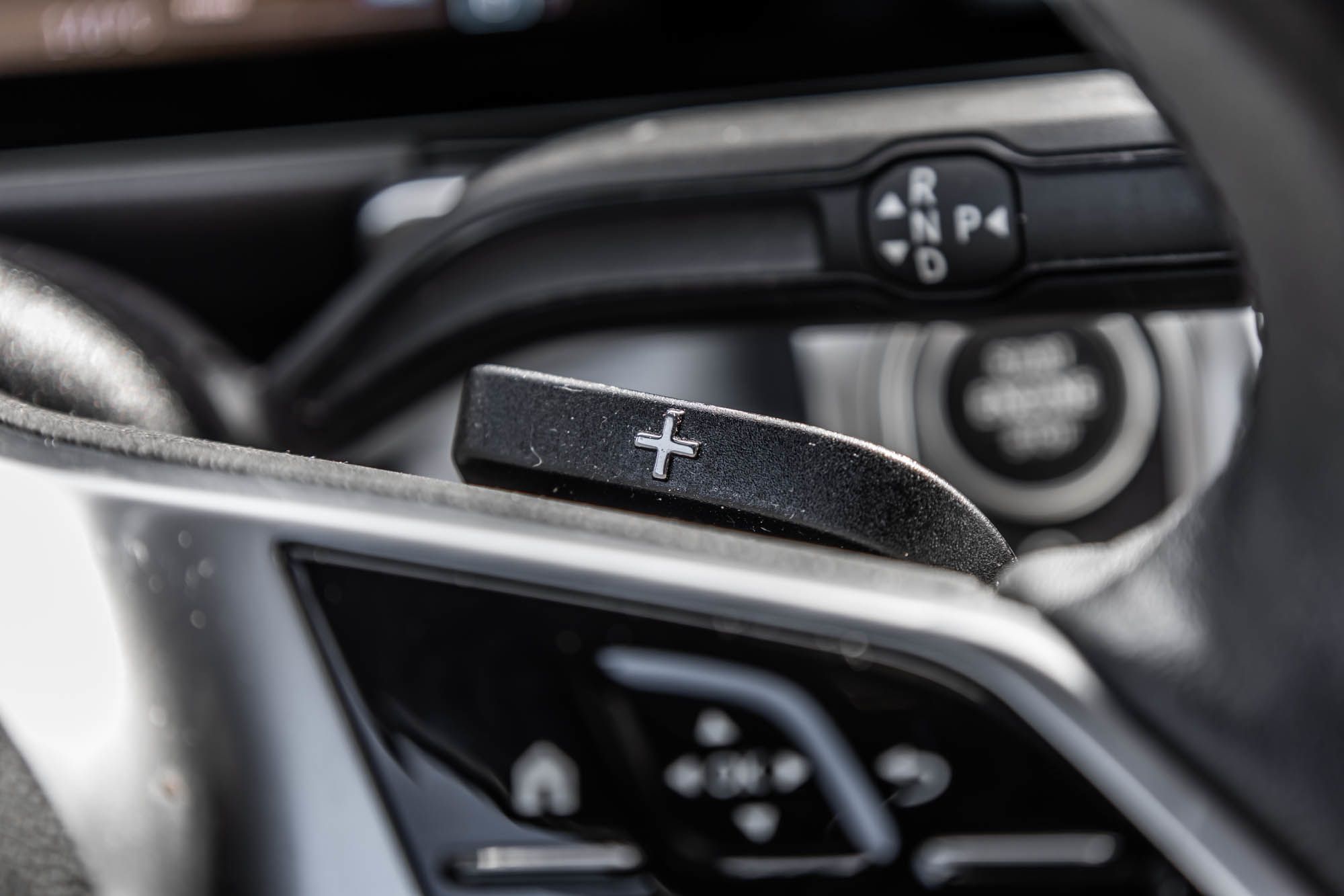 Mercedes-Benz GLB250  2025