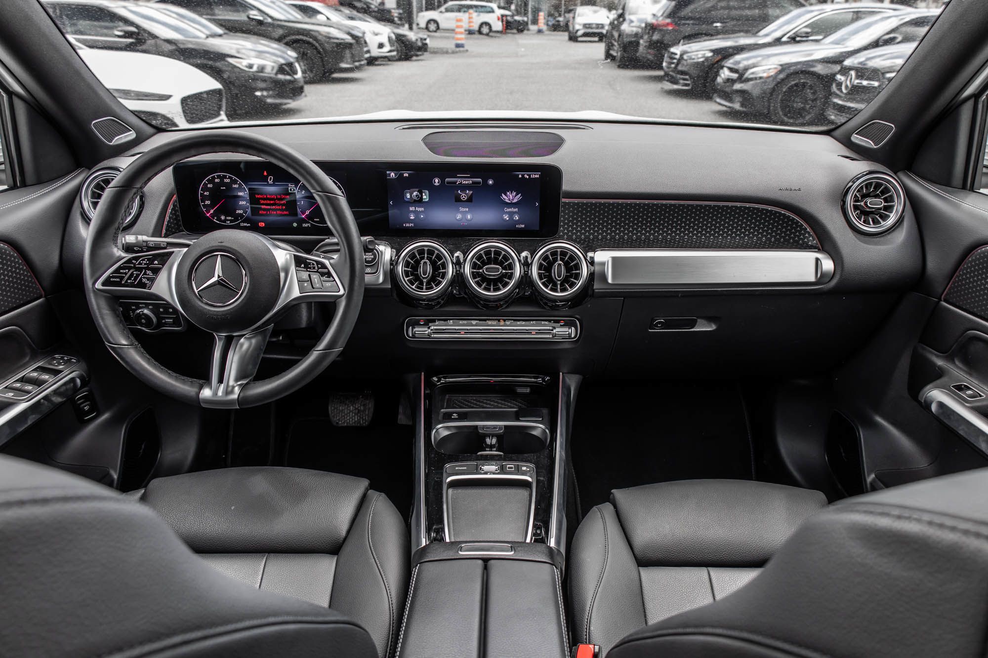 2025 Mercedes-Benz GLB250