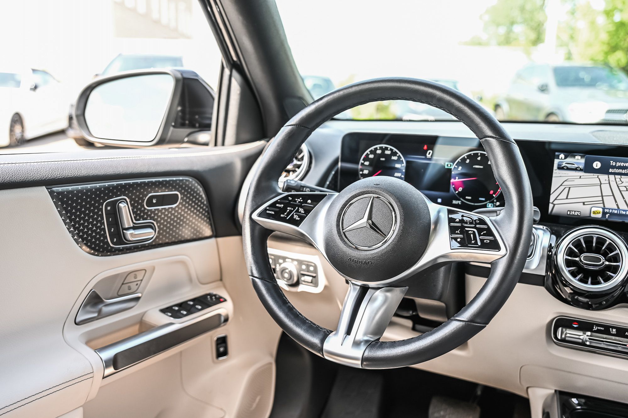 2026 Mercedes-Benz GLB250