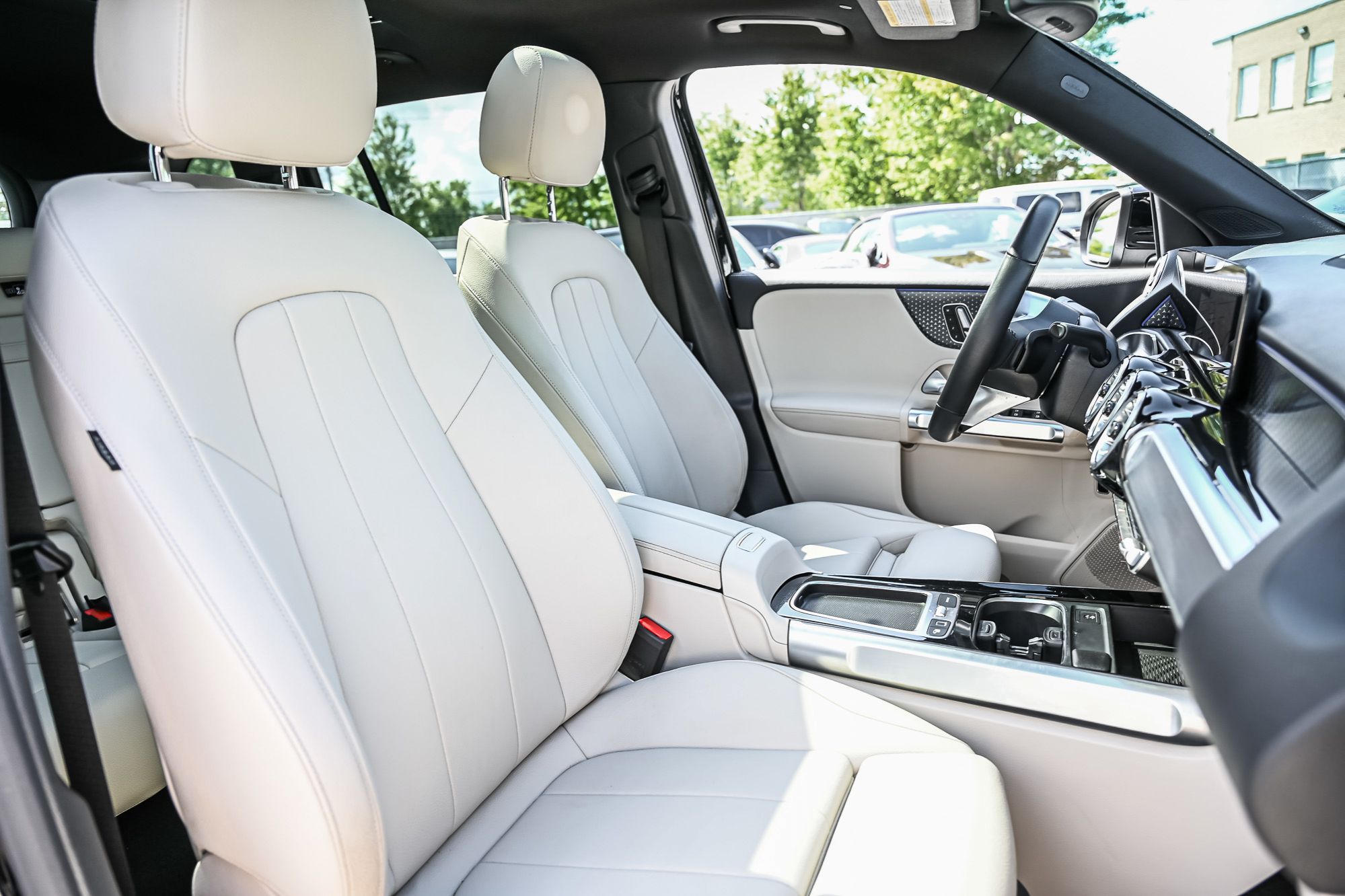 2026 Mercedes-Benz GLB250