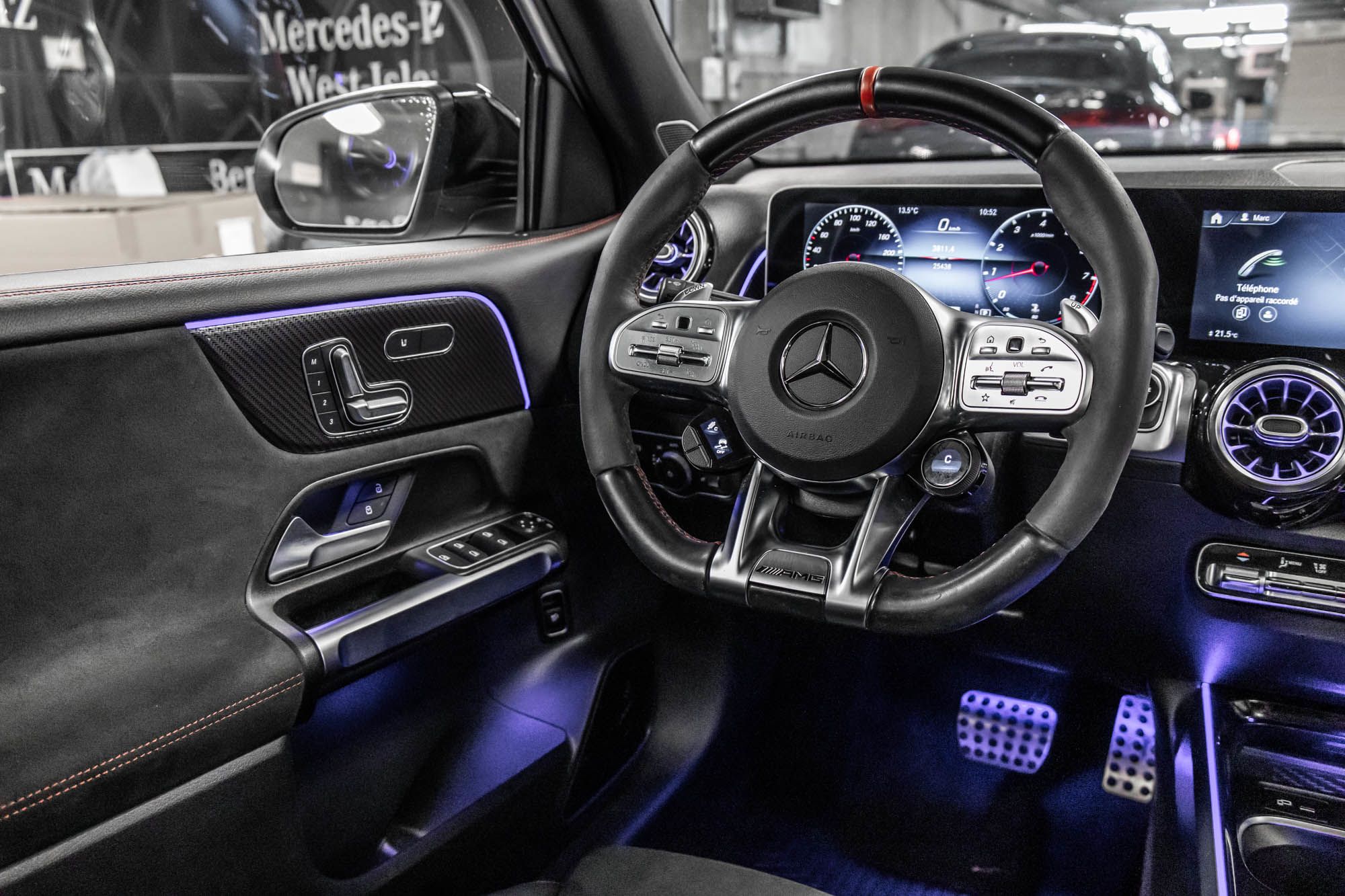 Mercedes-Benz GLB35 AMG  2021