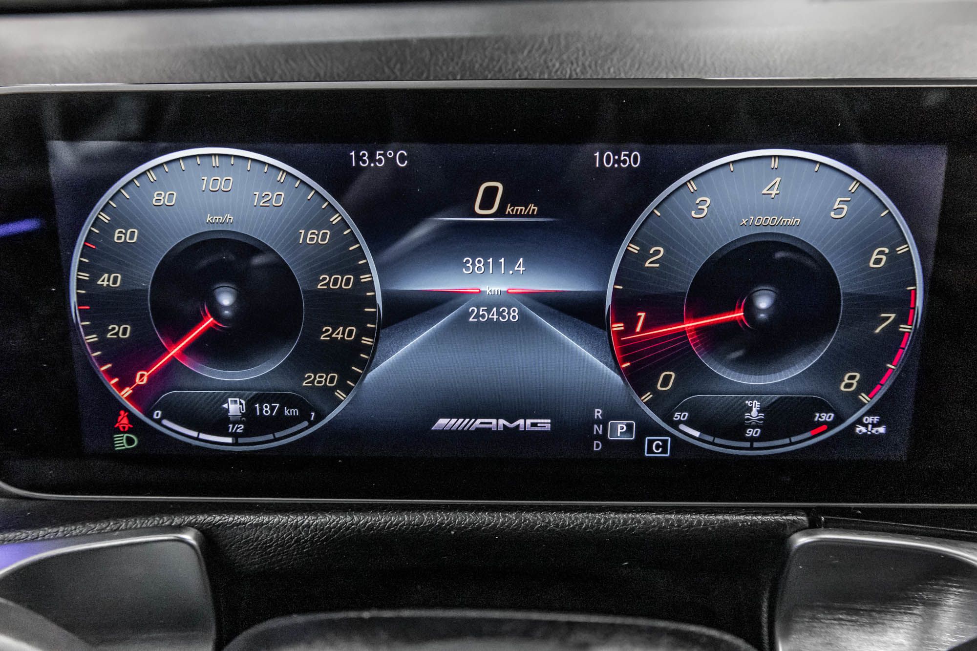 Mercedes-Benz GLB35 AMG  2021