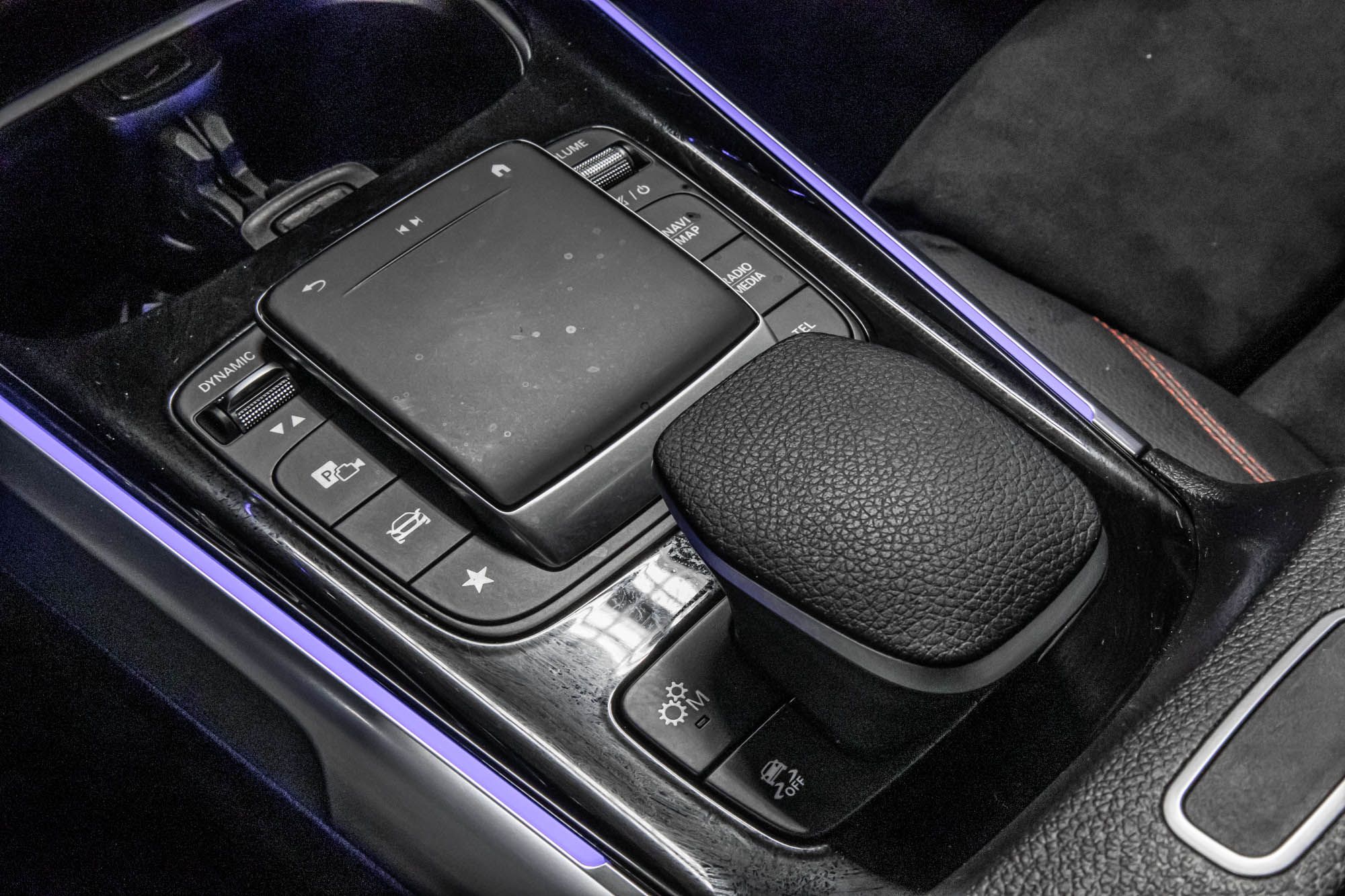 Mercedes-Benz GLB35 AMG  2021