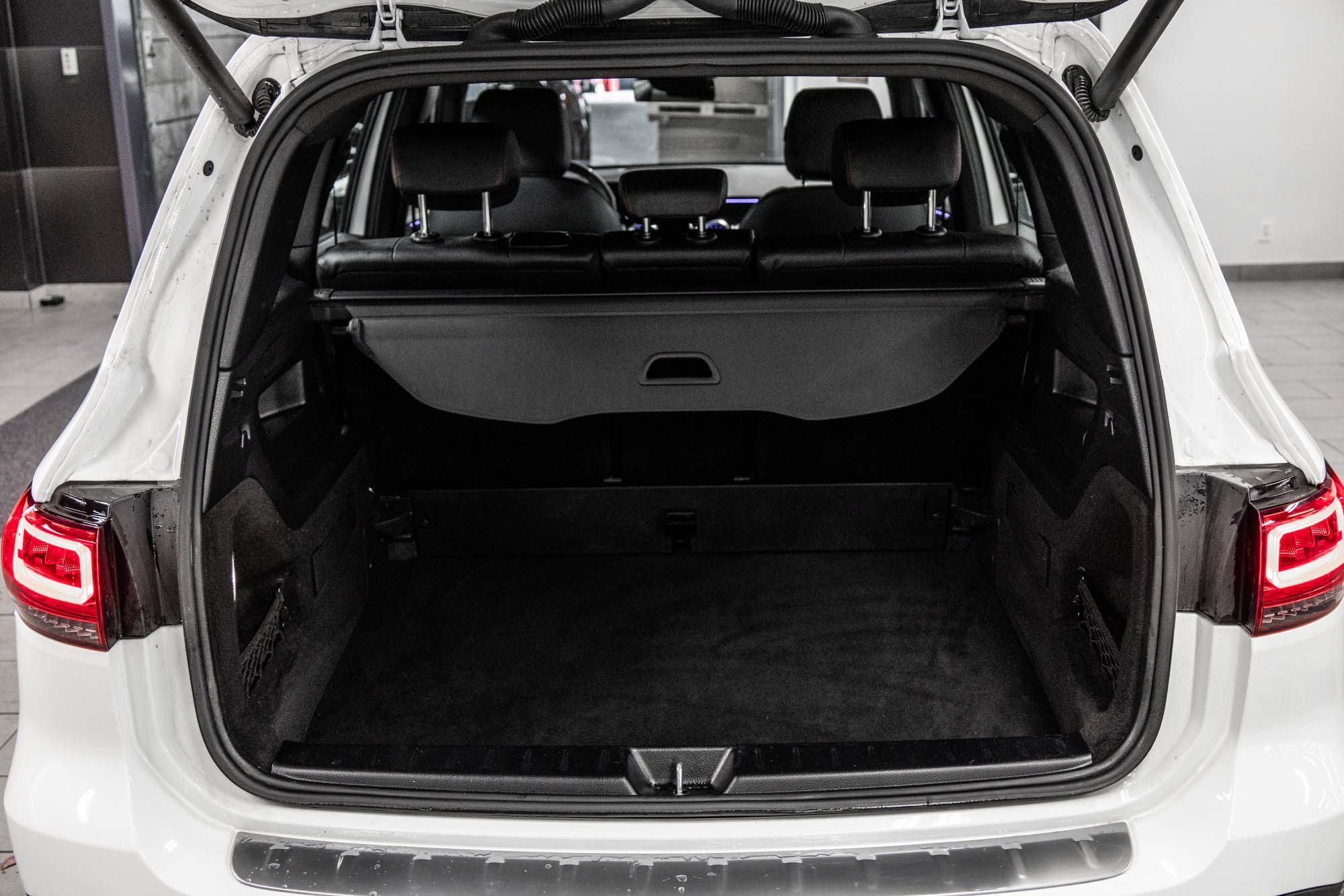 Mercedes-Benz GLB35 AMG  2021