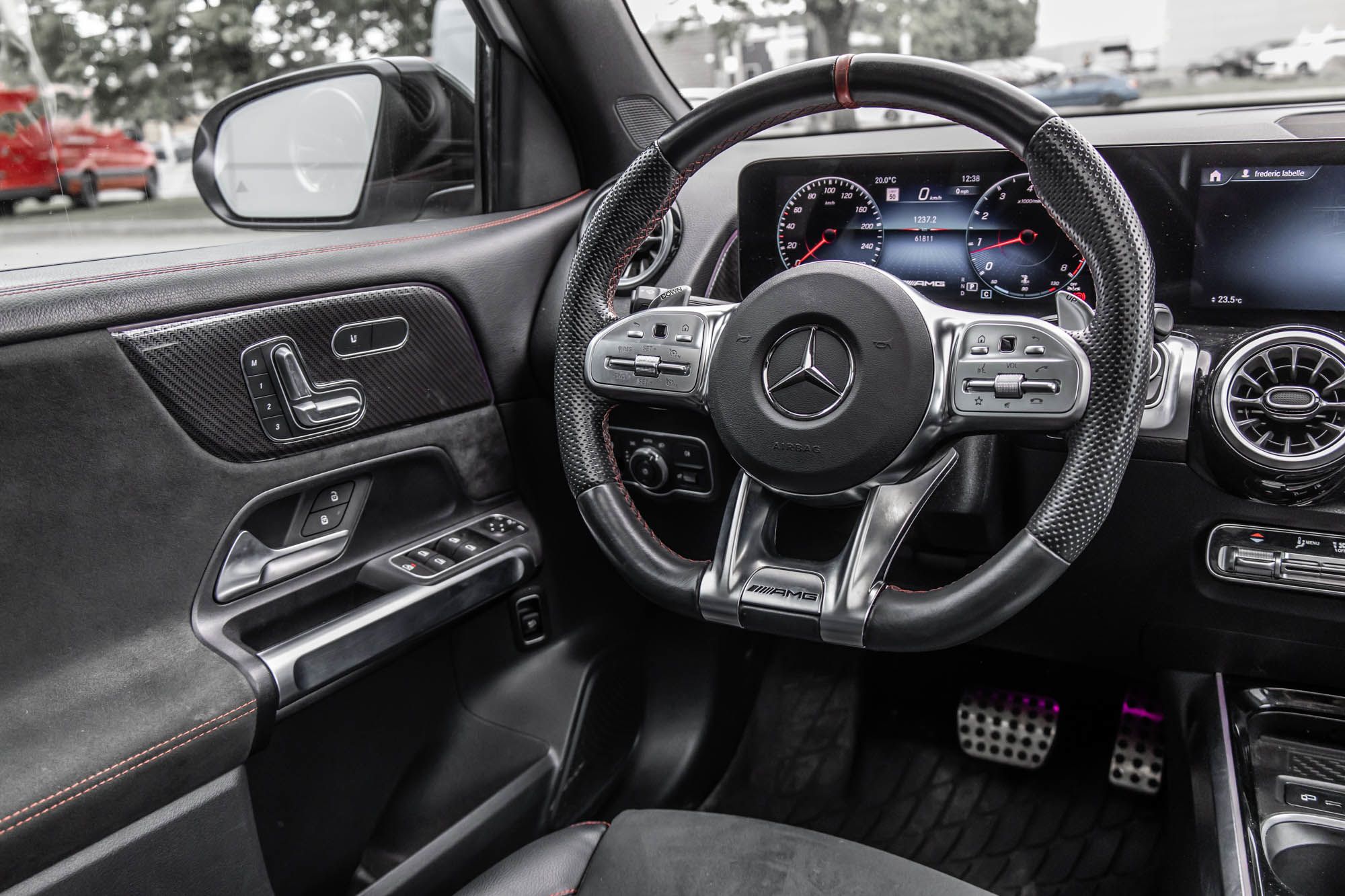 Mercedes-Benz GLB35 AMG  2023 à Dollard-des-Ormeaux, Québec