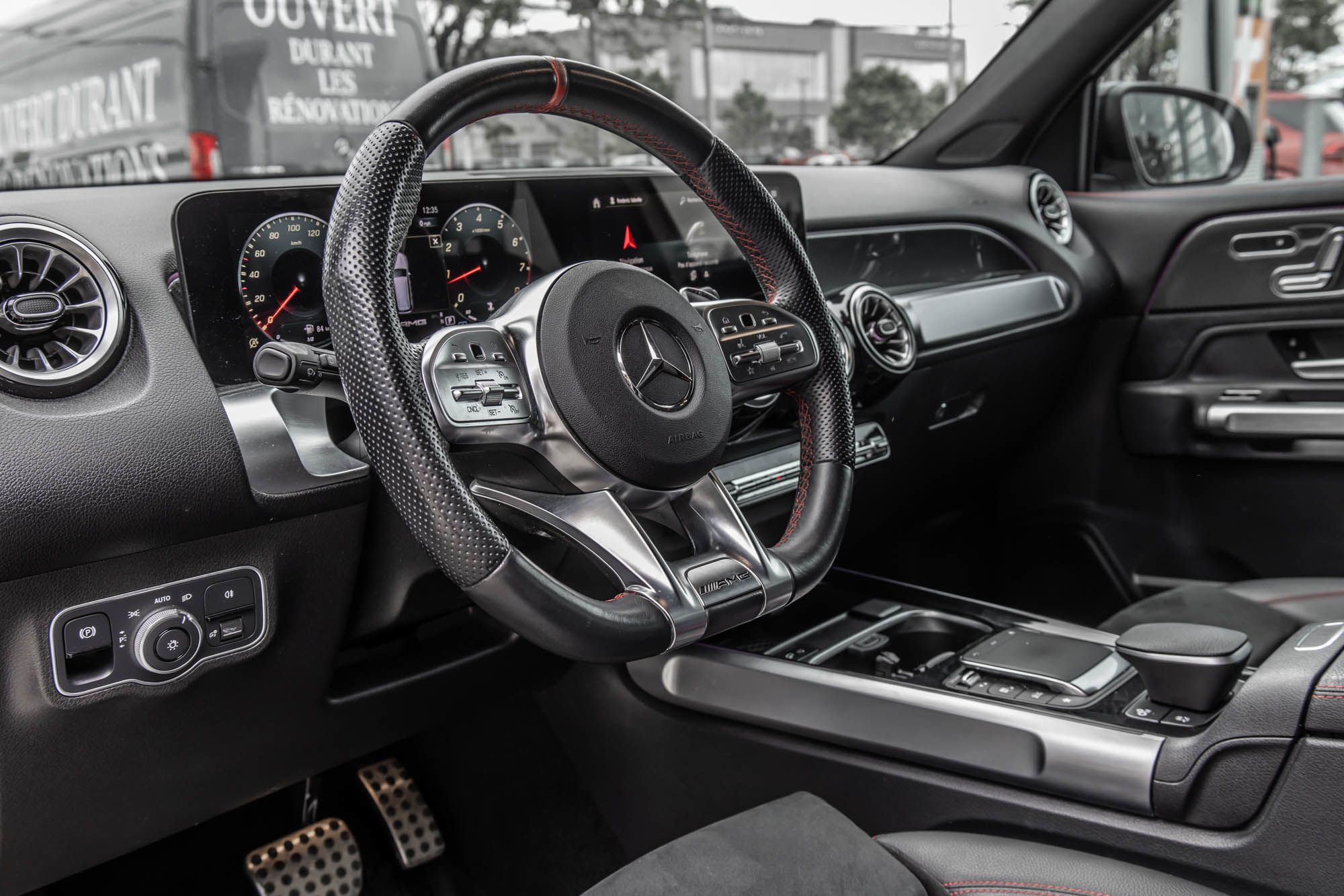 Mercedes-Benz GLB35 AMG  2023 à Dollard-des-Ormeaux, Québec