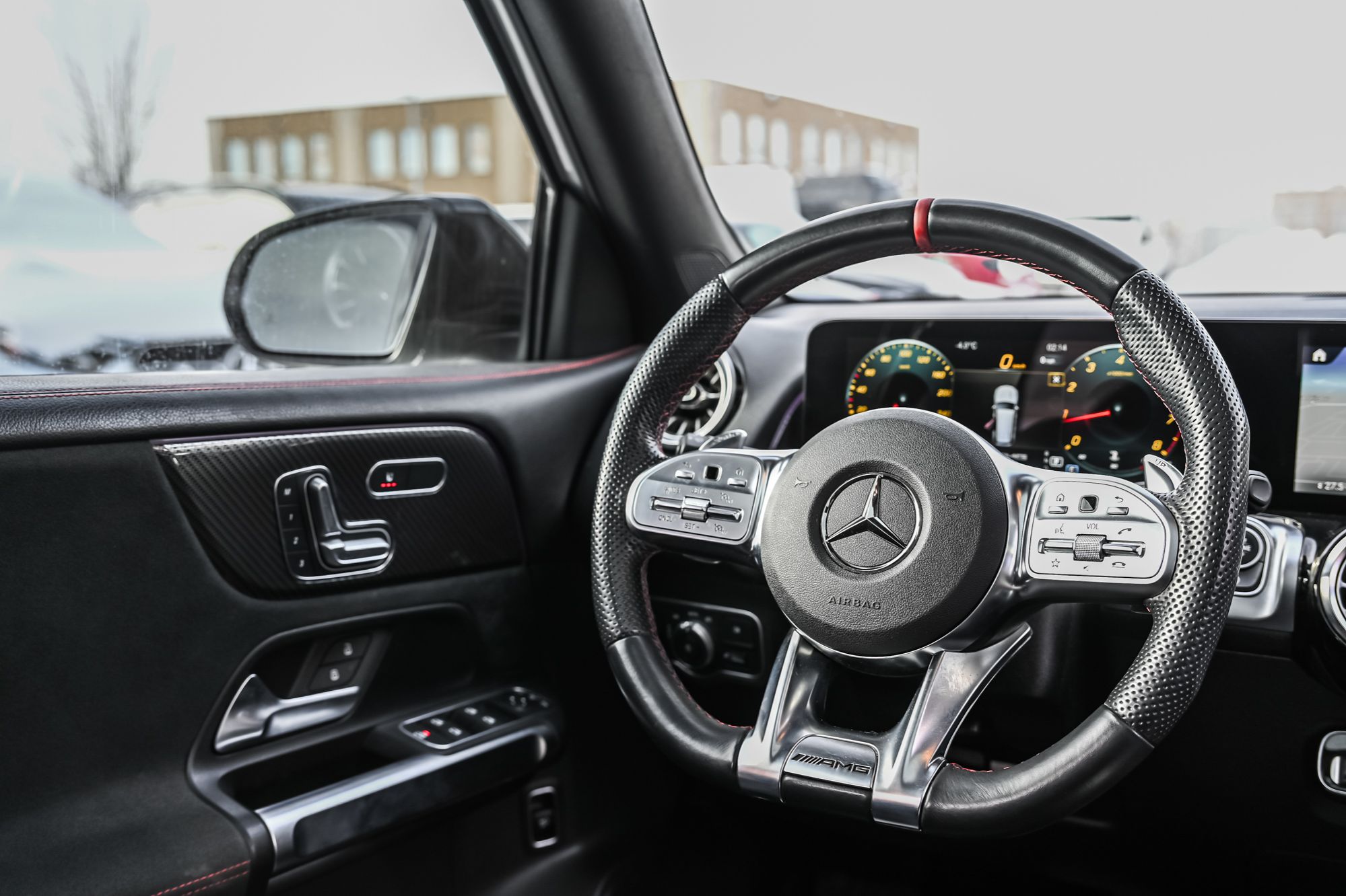 Mercedes-Benz GLB35 AMG  2023