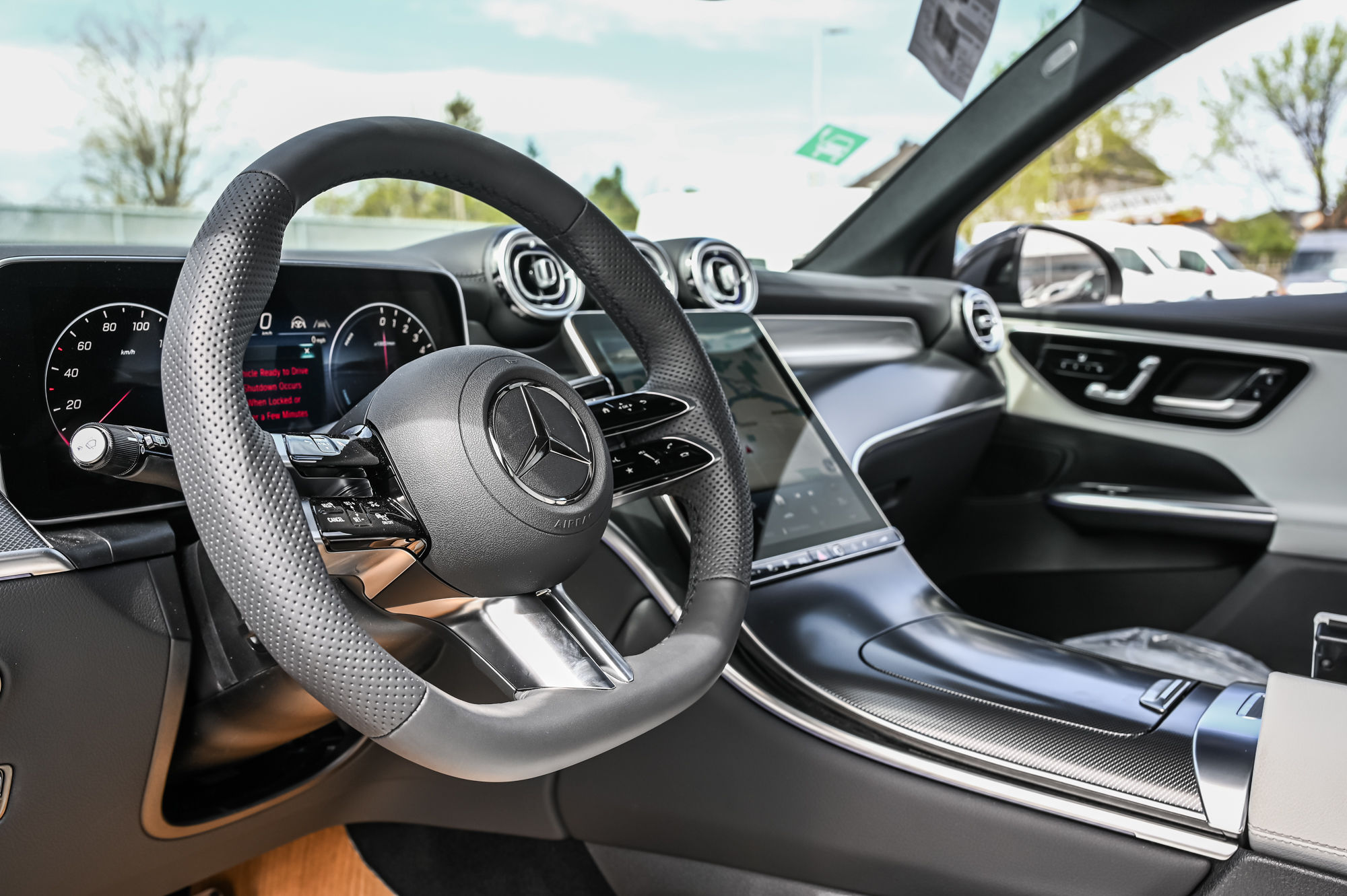 Mercedes-Benz GLC Plug-in Hybrid  2025 à Dollard-des-Ormeaux, Québec