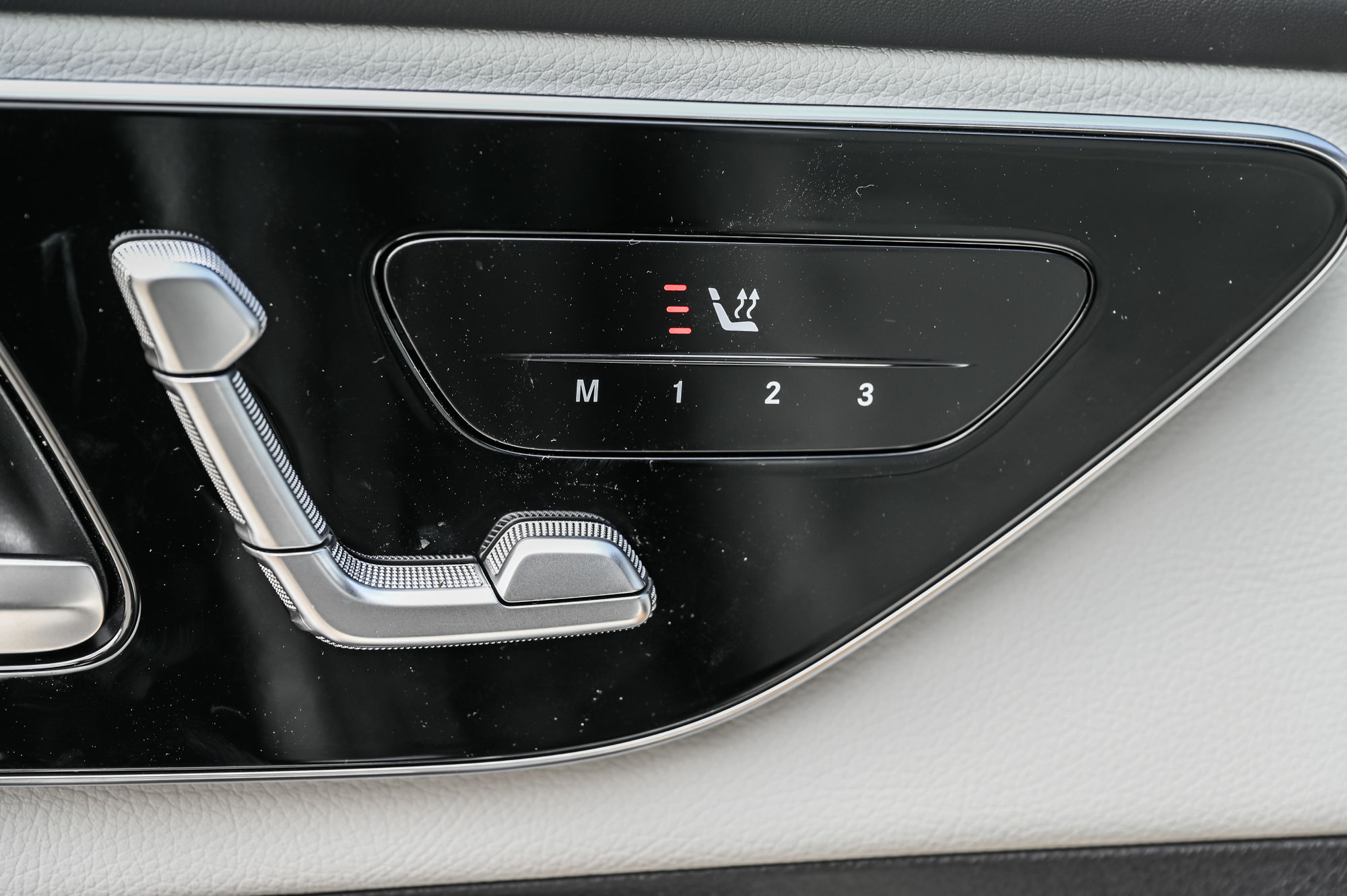 Mercedes-Benz GLC Plug-in Hybrid  2025 à Dollard-des-Ormeaux, Québec
