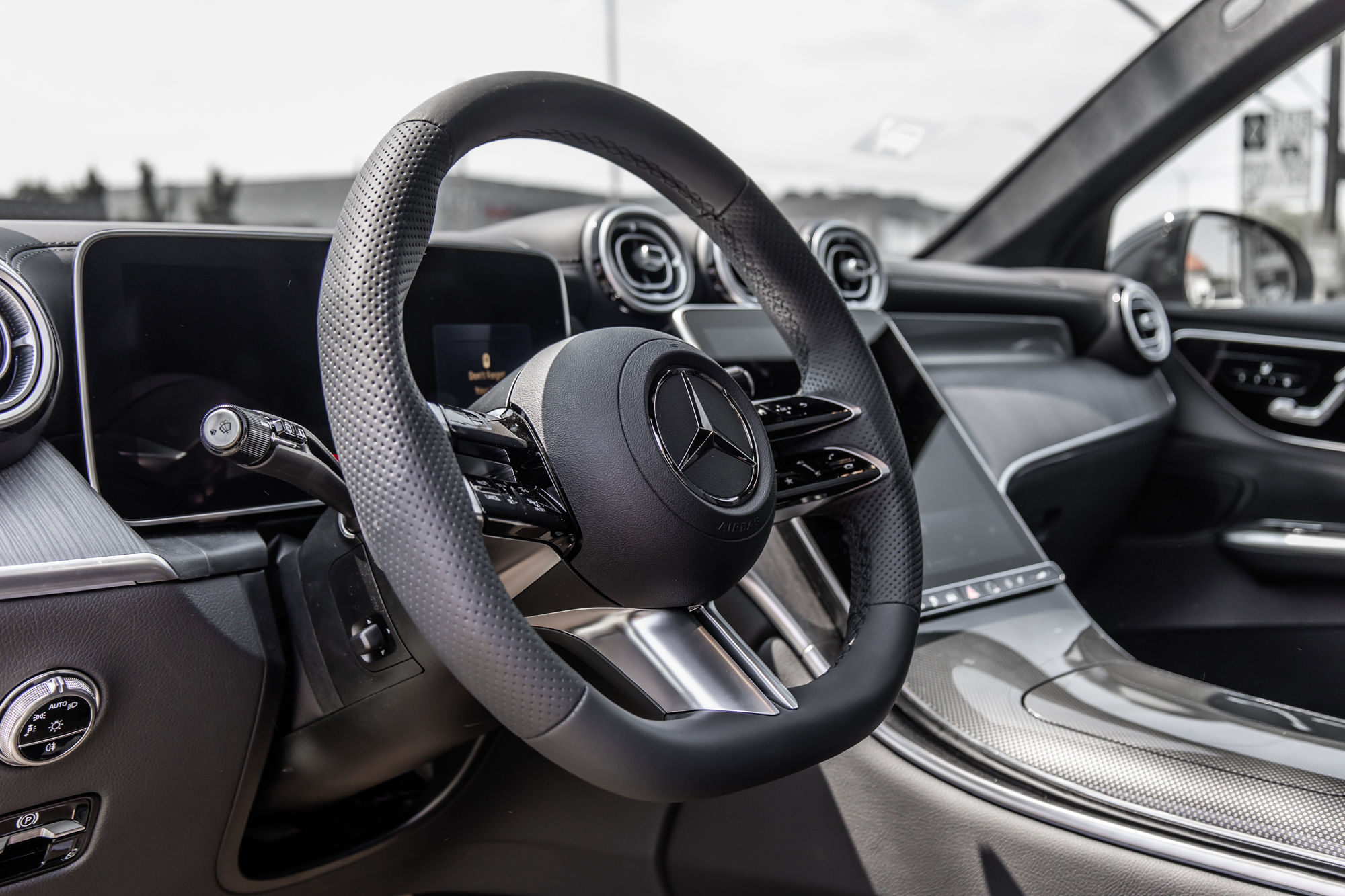 Mercedes-Benz GLC Plug-in Hybrid  2025 à Dollard-des-Ormeaux, Québec