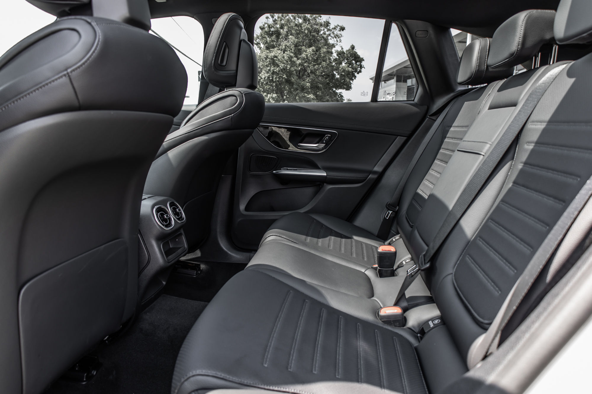 Mercedes-Benz GLC Plug-in Hybrid  2025 à Dollard-des-Ormeaux, Québec