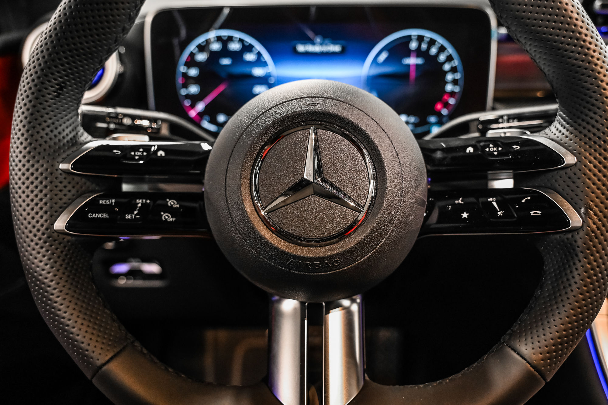 2025 Mercedes-Benz GLC Plug-in Hybrid in Dollard-des-Ormeaux, Quebec
