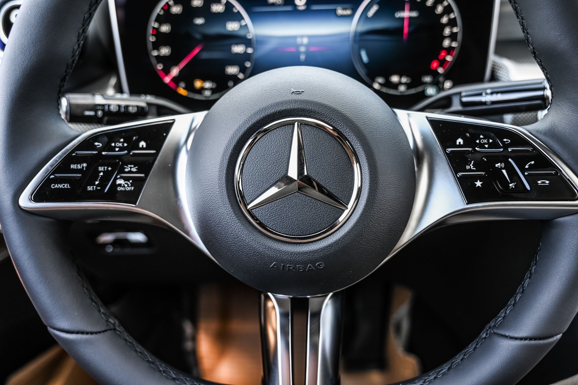 Mercedes-Benz GLC Plug-in Hybrid  2026