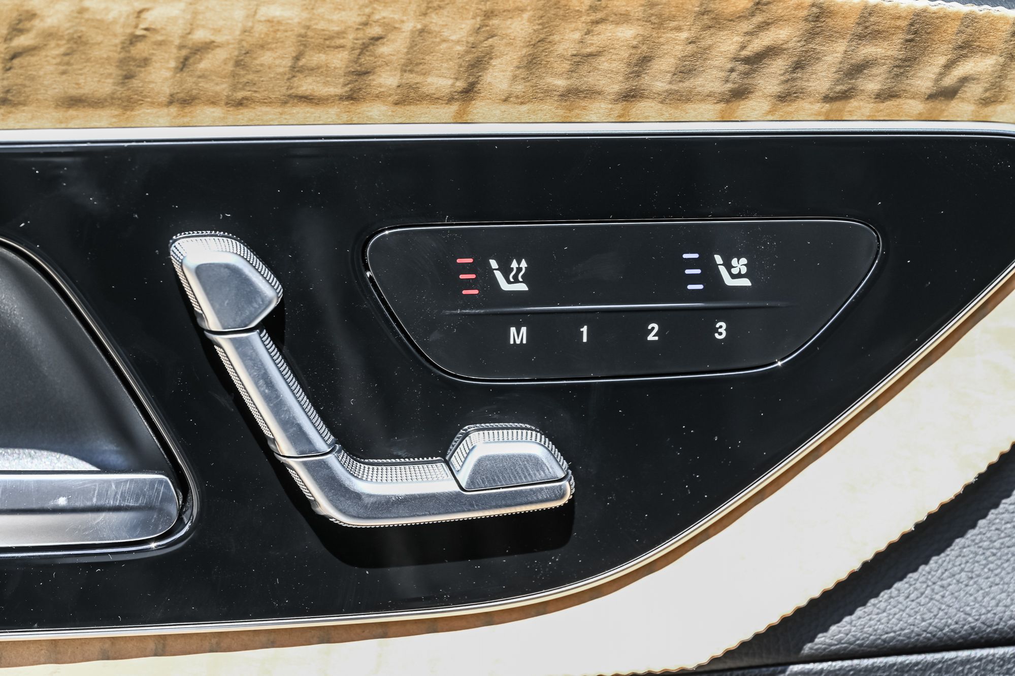 Mercedes-Benz GLC Plug-in Hybrid  2026