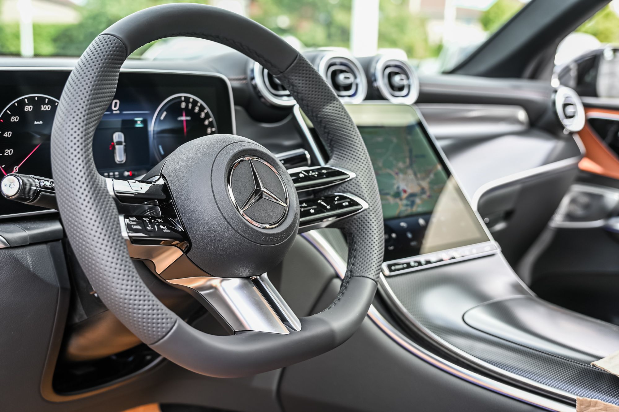 Mercedes-Benz GLC Plug-in Hybrid  2026