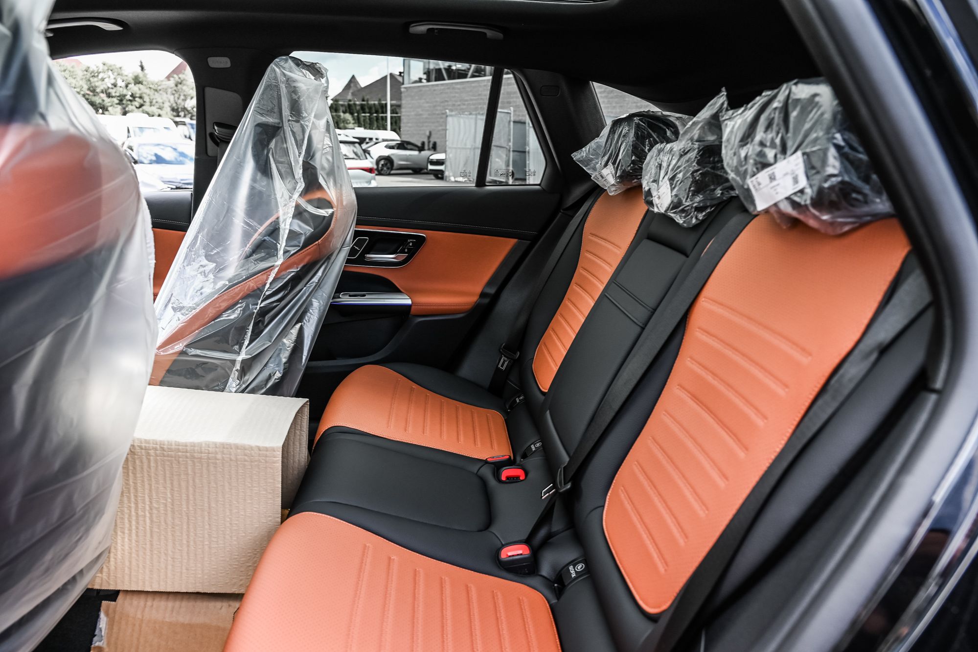 Mercedes-Benz GLC Plug-in Hybrid  2026