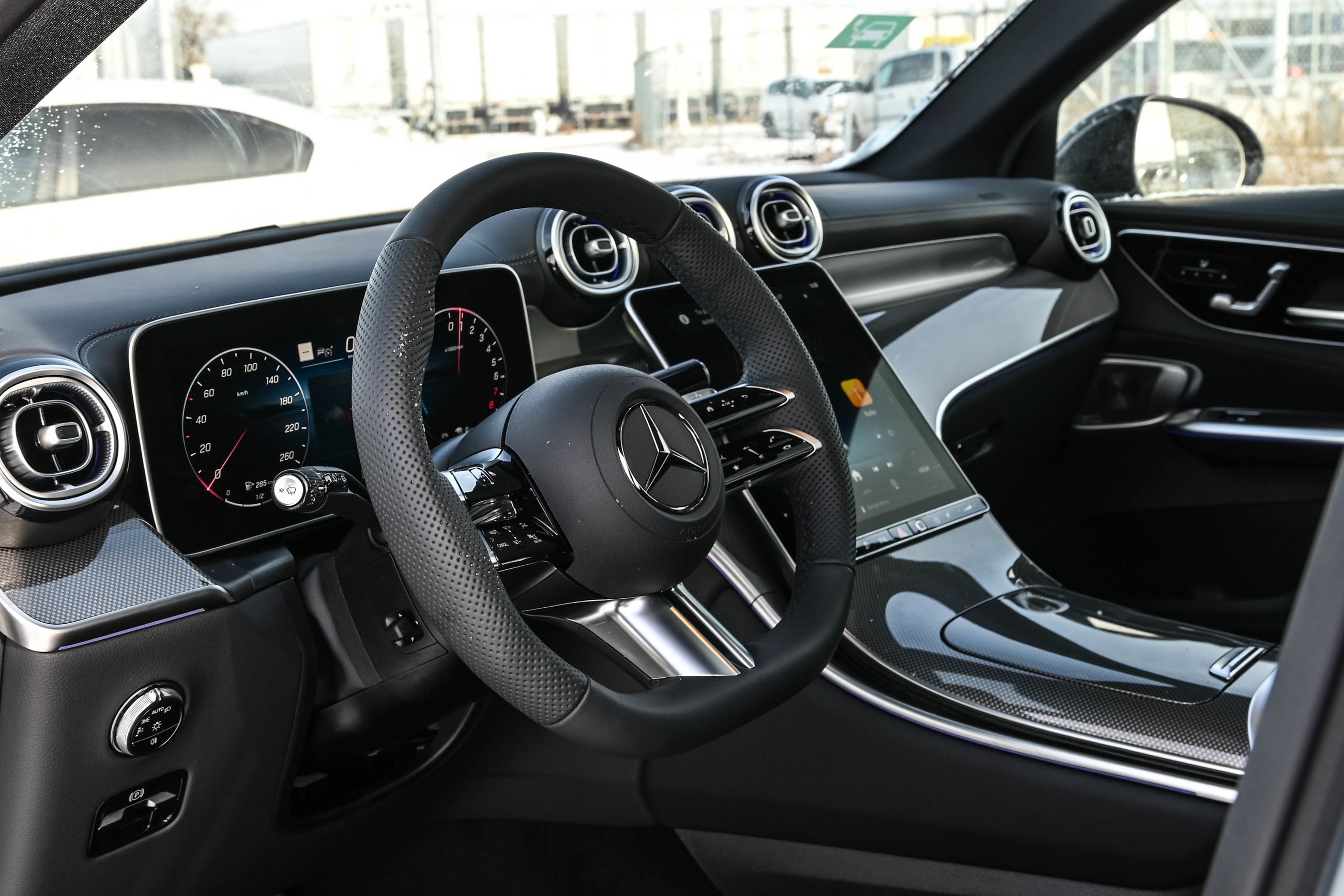 Mercedes-Benz GLC Plug-in Hybrid  2026